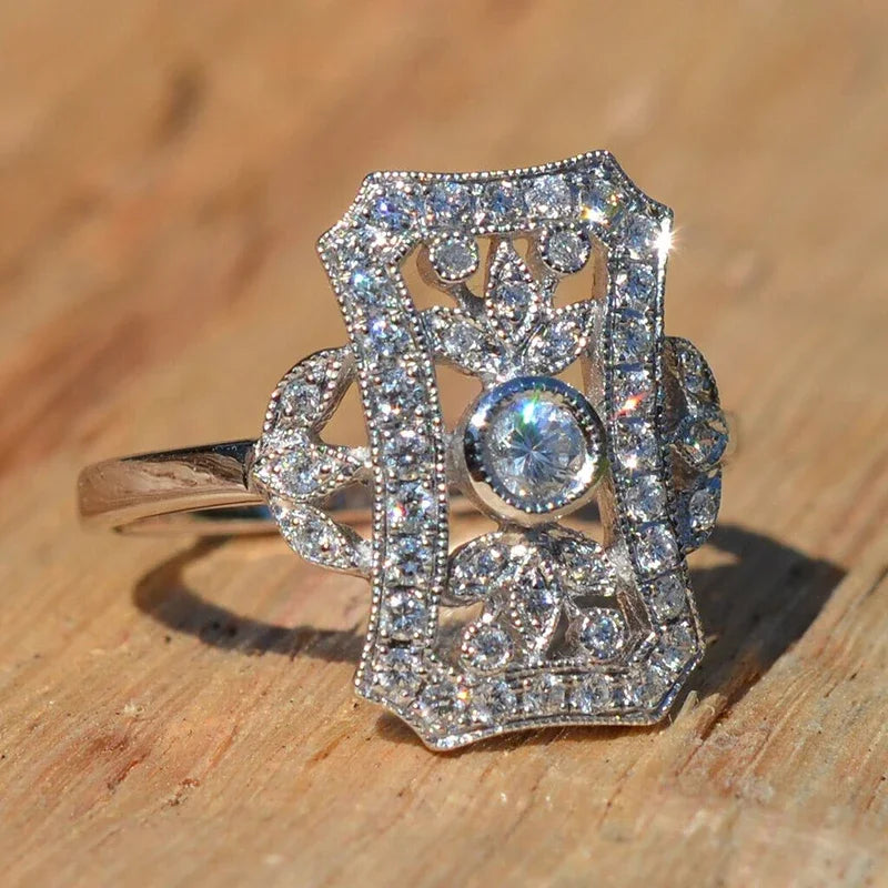 Huitan Swanking Hollow-out Designed Rings for Women Attractive Brilliant Cubic Zirconia Accessories-losil
