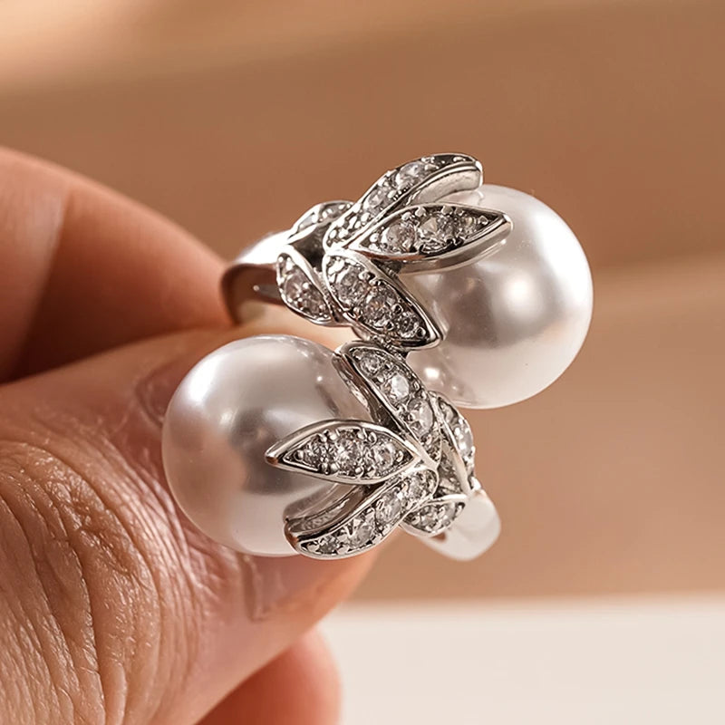 Huitan Attractive Ring with Imitation Pearl Exquisite Trendy Finger Accessories for Women-losil