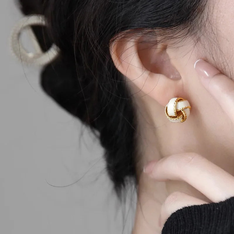 Huitan Fashion Knot Design White Enamel Stud Earrings for Women Temperament Lady's-losil