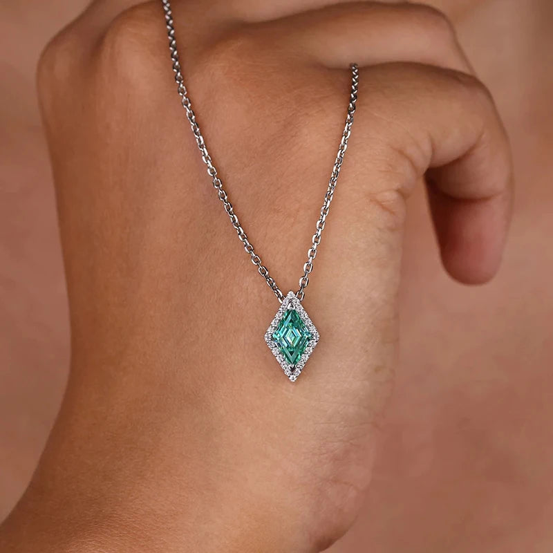 Huitan Chic Rhombic Green Cubic Zirconia Pendant Necklace for Women New Trendy-losil