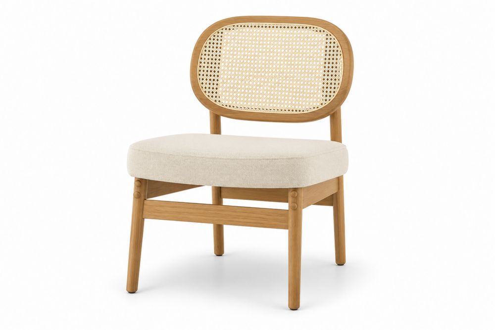 Chaise en bois avec dossier en rotin et assise en lin beige