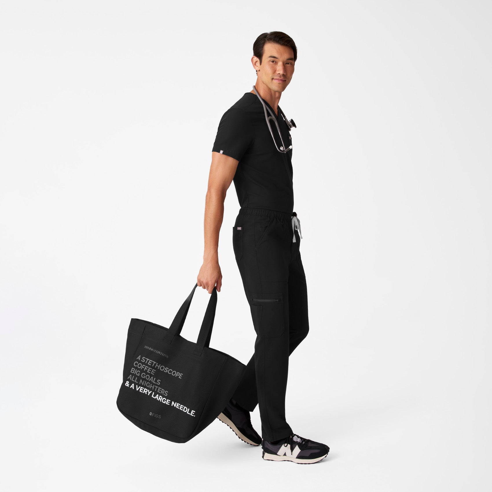 A Very Large Needle Detachable Strap Tote - 5