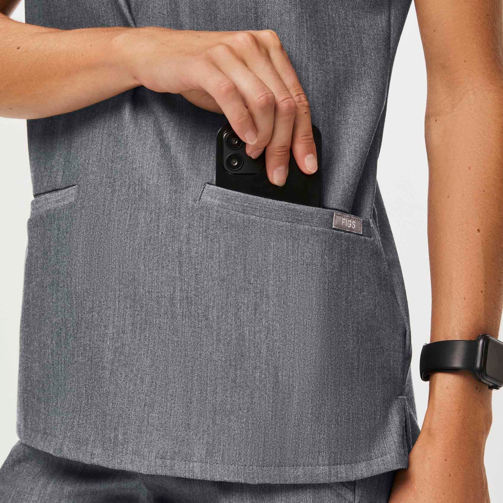 Casma Three-Pocket Scrub Top™ - 32