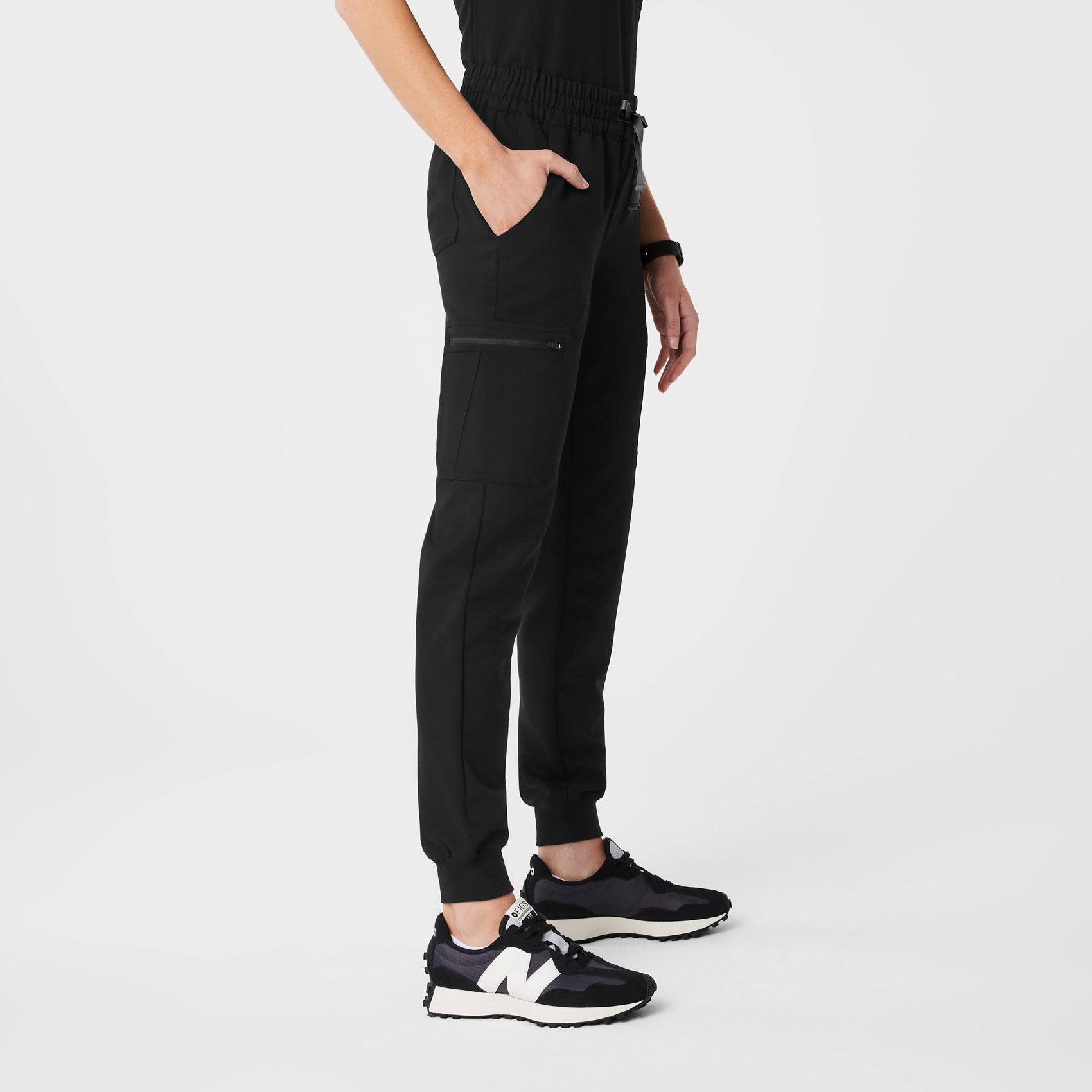 Uman Relaxed Jogger Scrub Pants - 11