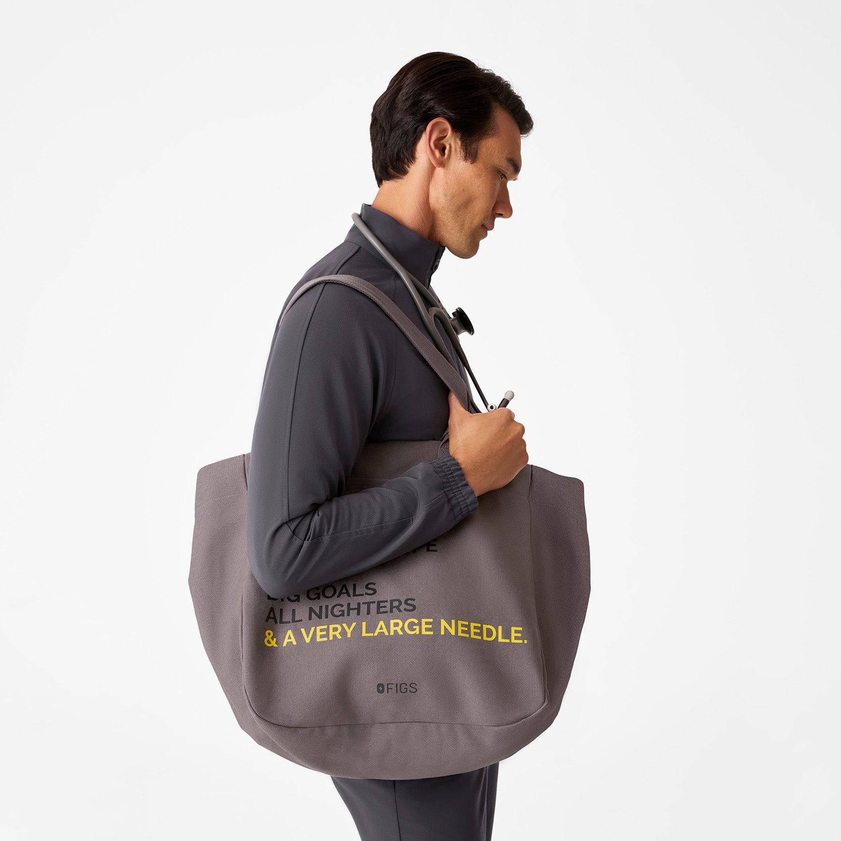A Very Large Needle Detachable Strap Tote - 40