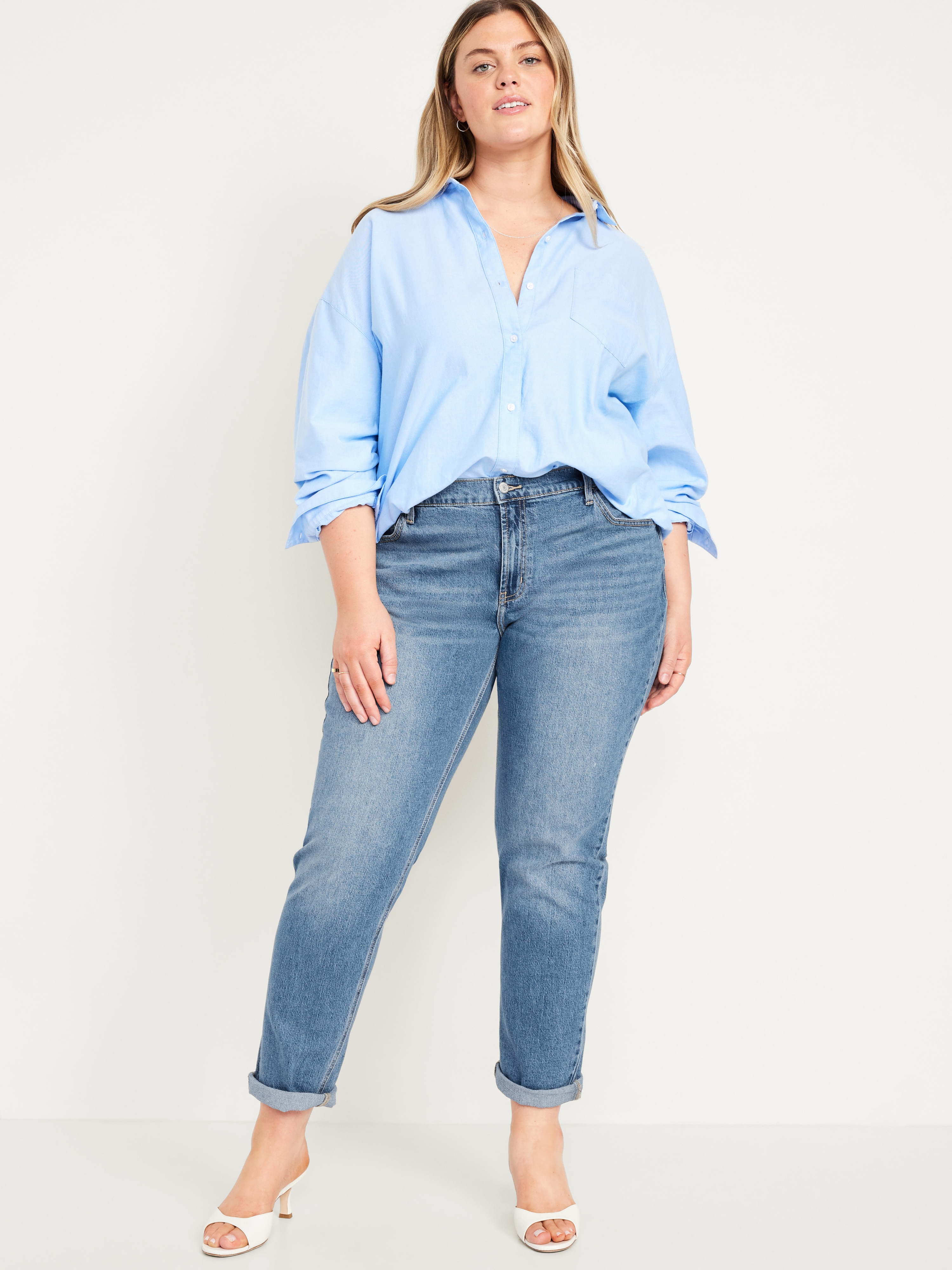 Mid-Rise Wow Boyfriend Straight Jeans - Medium Wash - 7