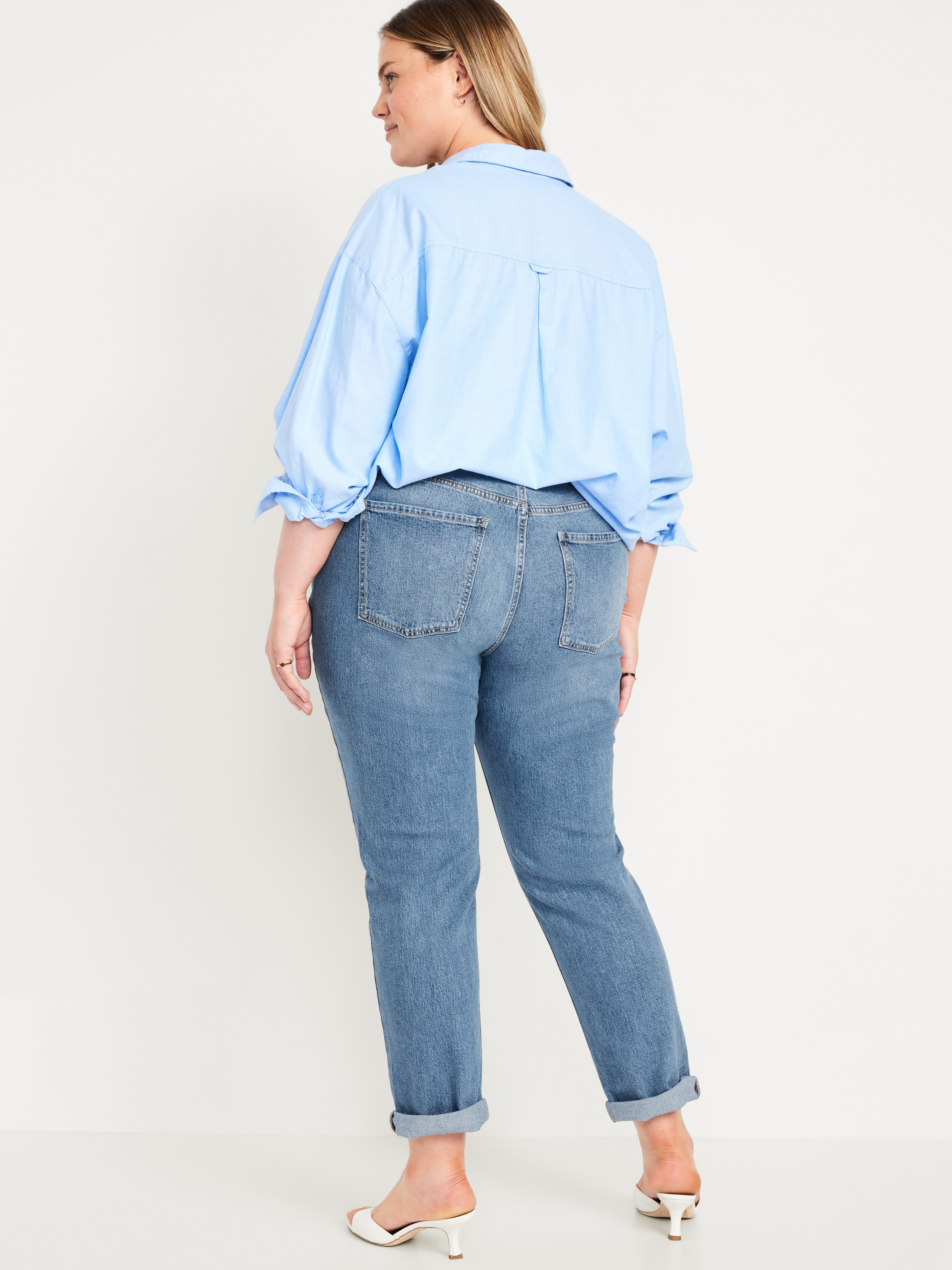 Mid-Rise Wow Boyfriend Straight Jeans - Medium Wash - 8