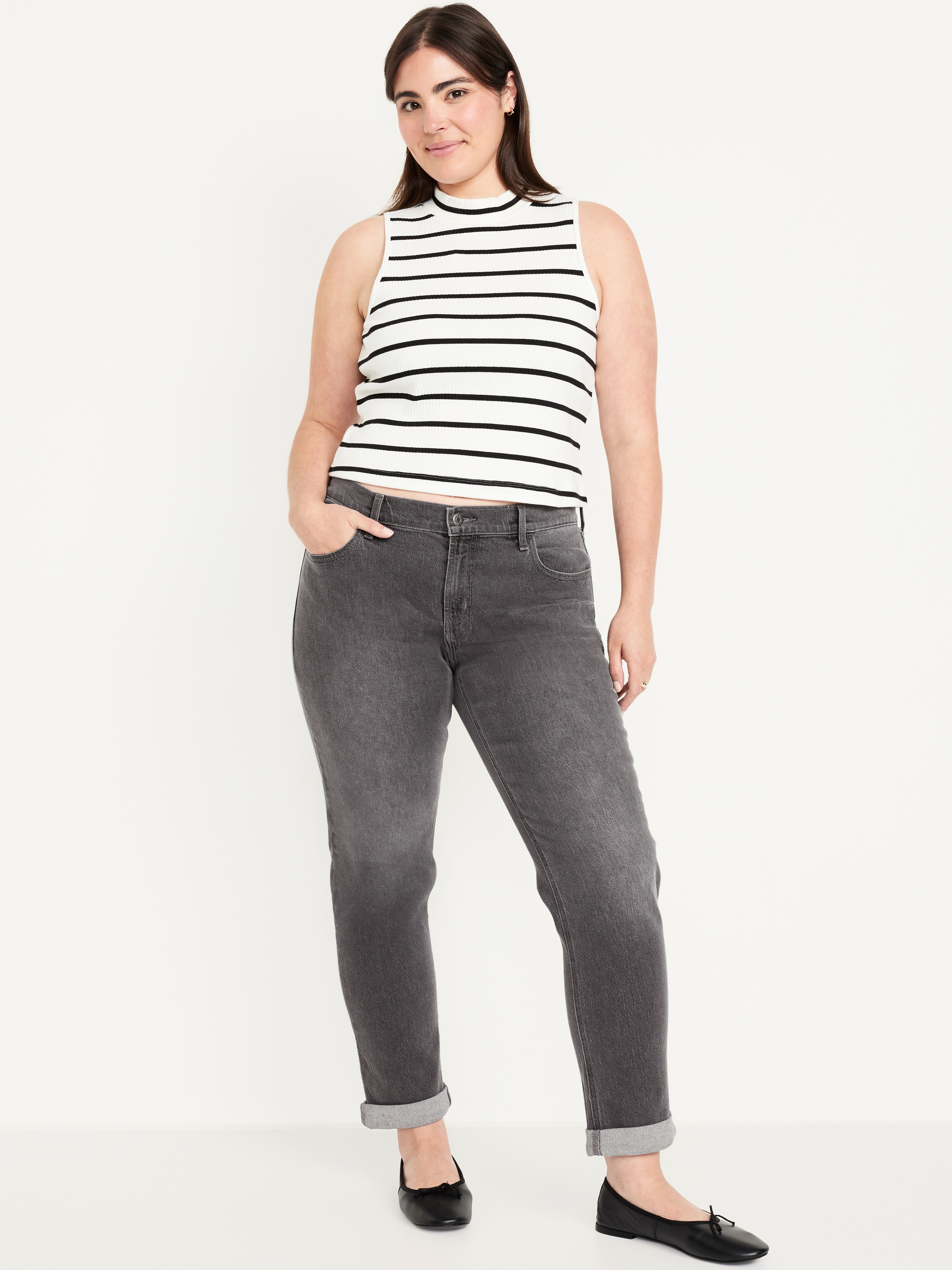 Mid-Rise Wow Boyfriend Straight Jeans - Faded Black - 4
