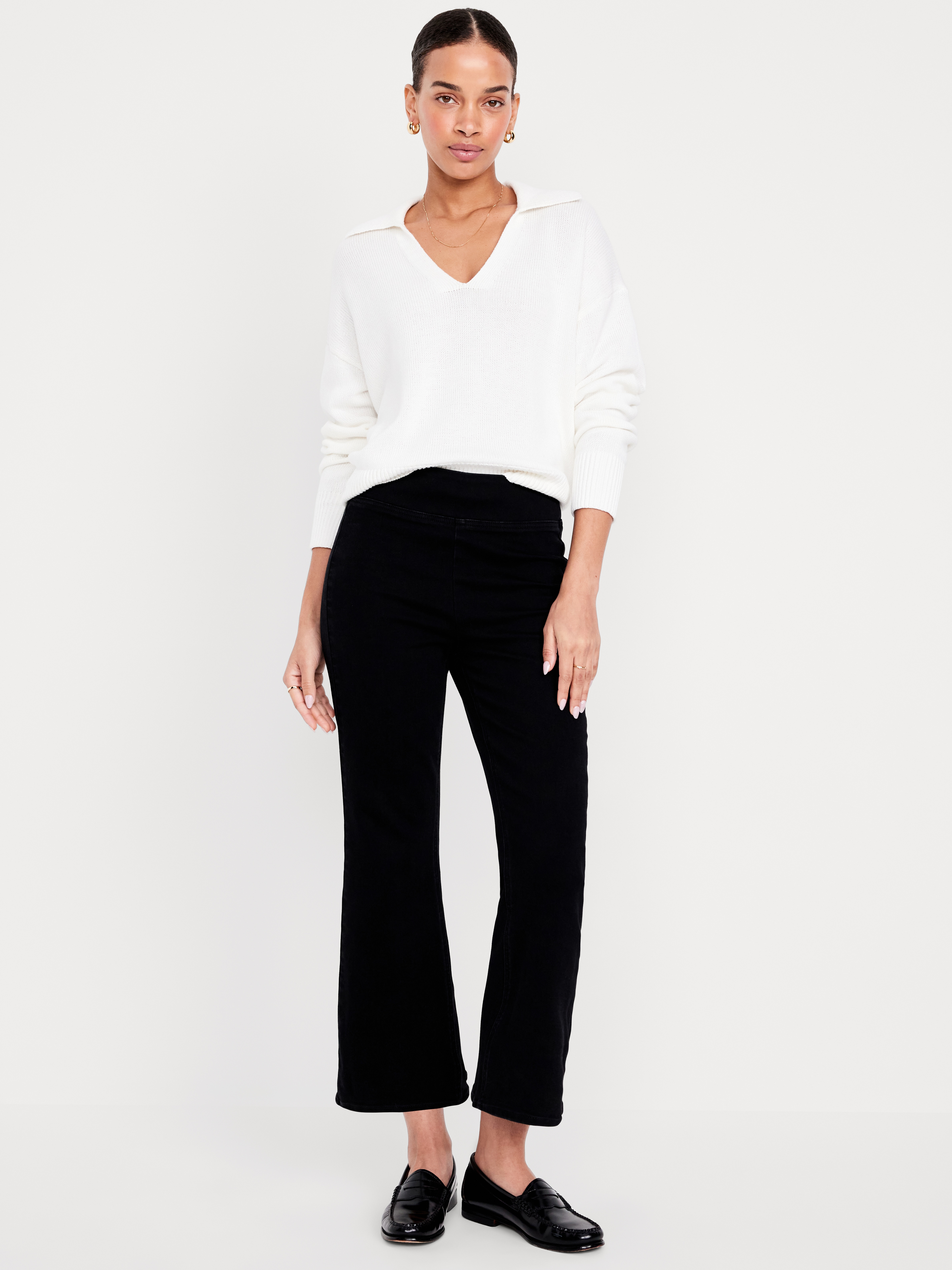 High-Waisted Weekender Pull-On Crop Flare Jeans - Black - 1
