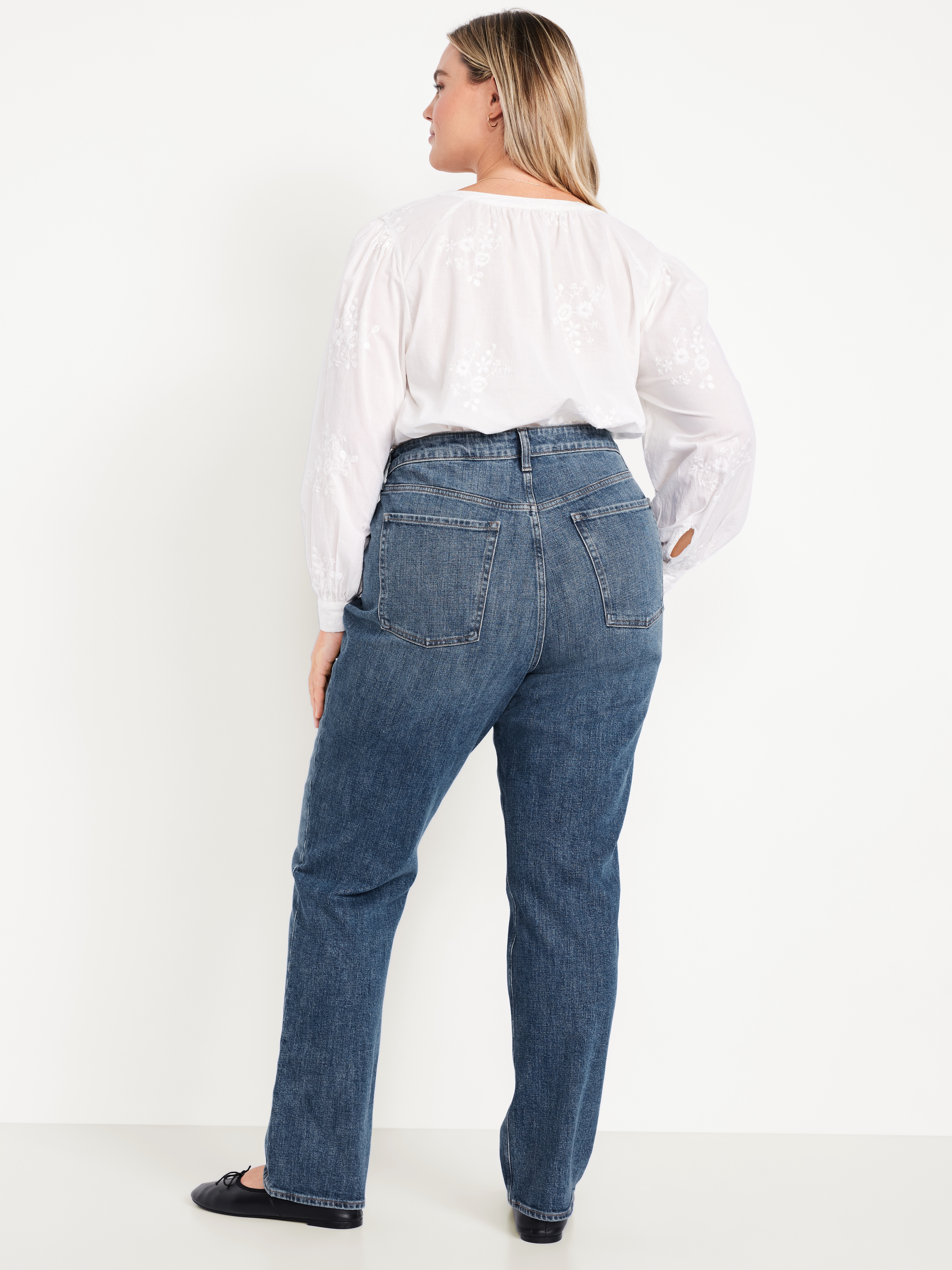 Extra High-Waisted Straight Jeans - Medium Wash - 7