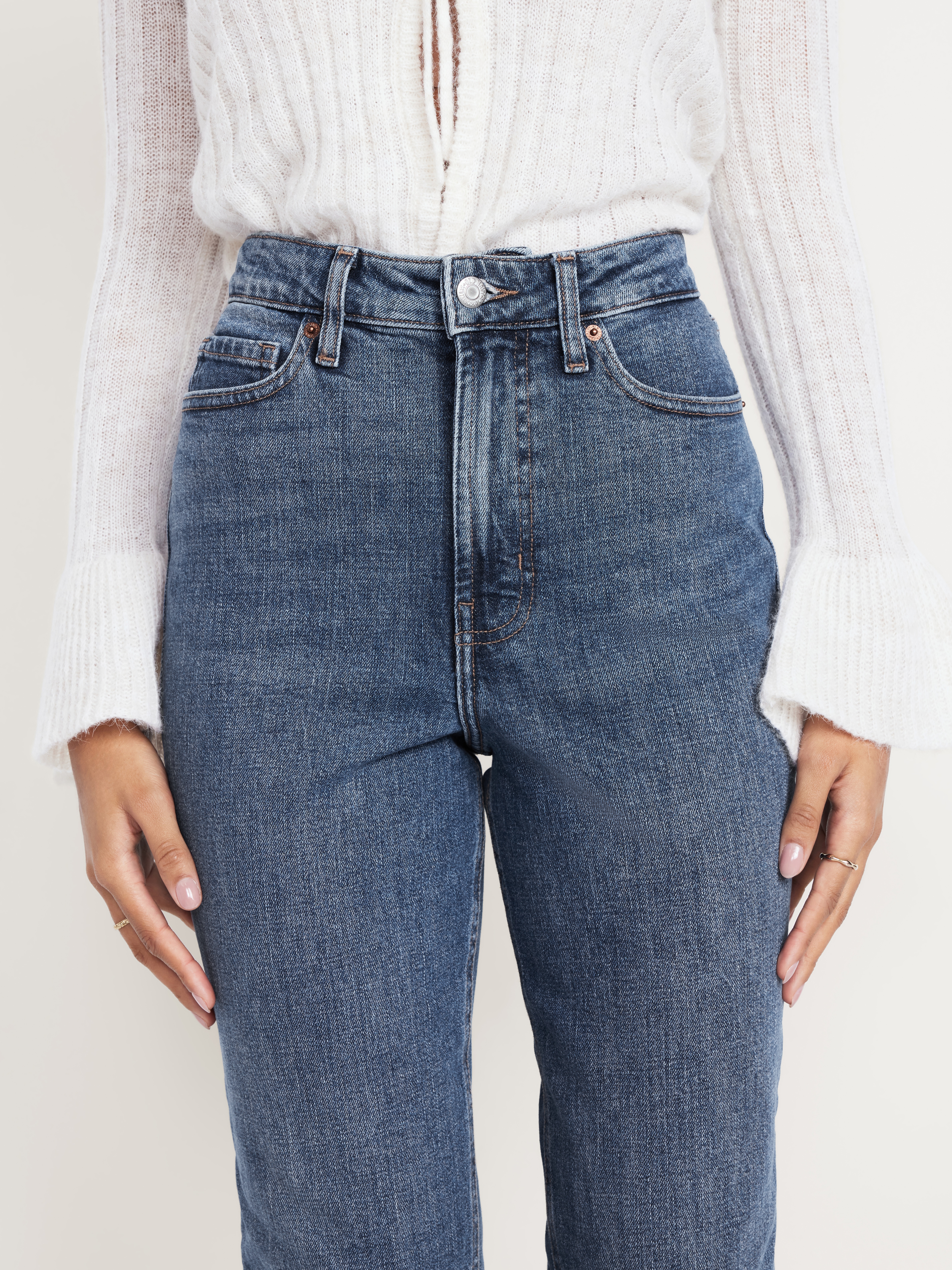 Extra High-Waisted Straight Jeans - Medium Wash - 9