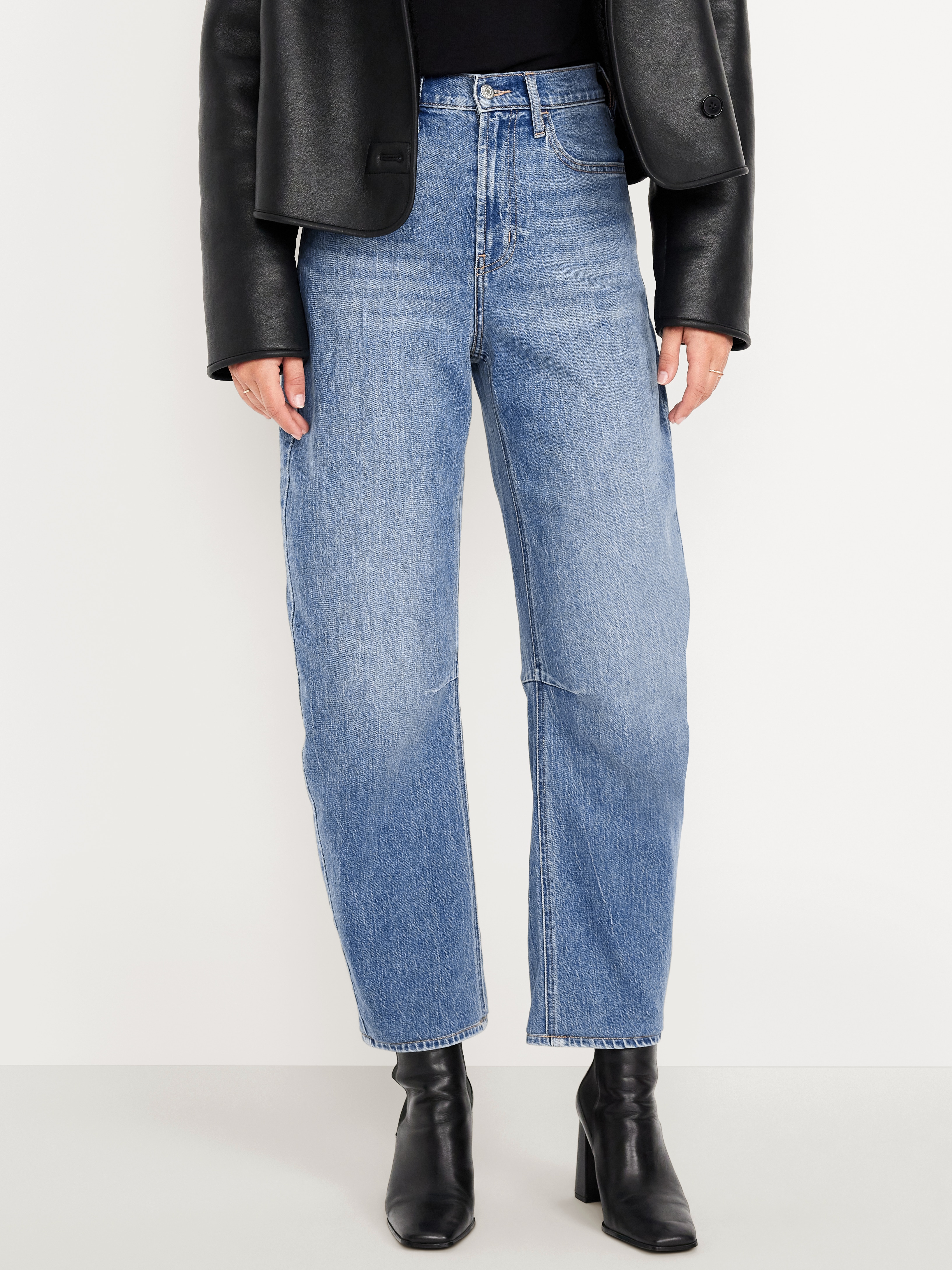 High-Waisted Wow Barrel-Leg Ankle Jeans - Light Wash - 2