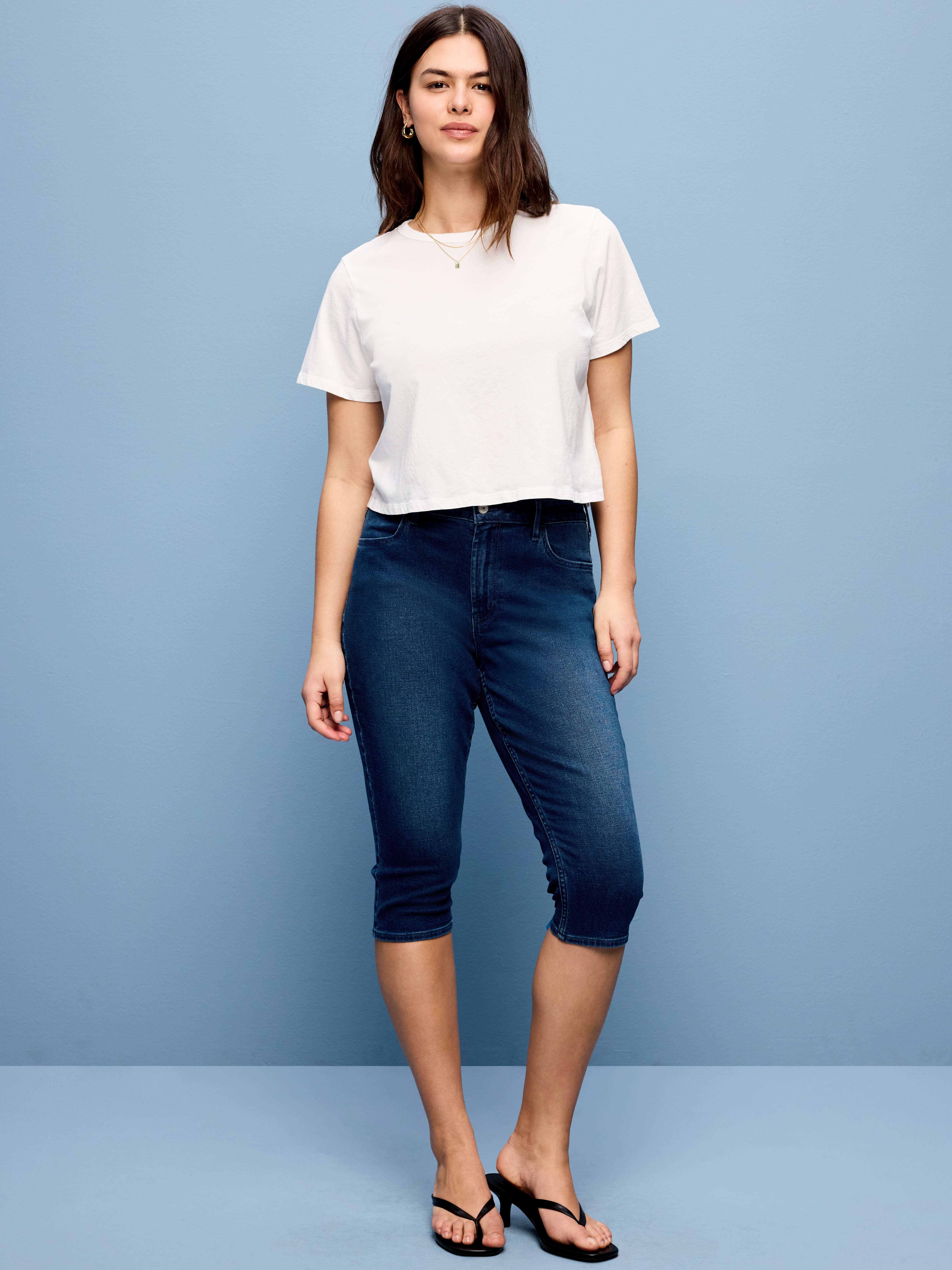 High-Waisted Wow Capri Jeans - Dark Wash - 5