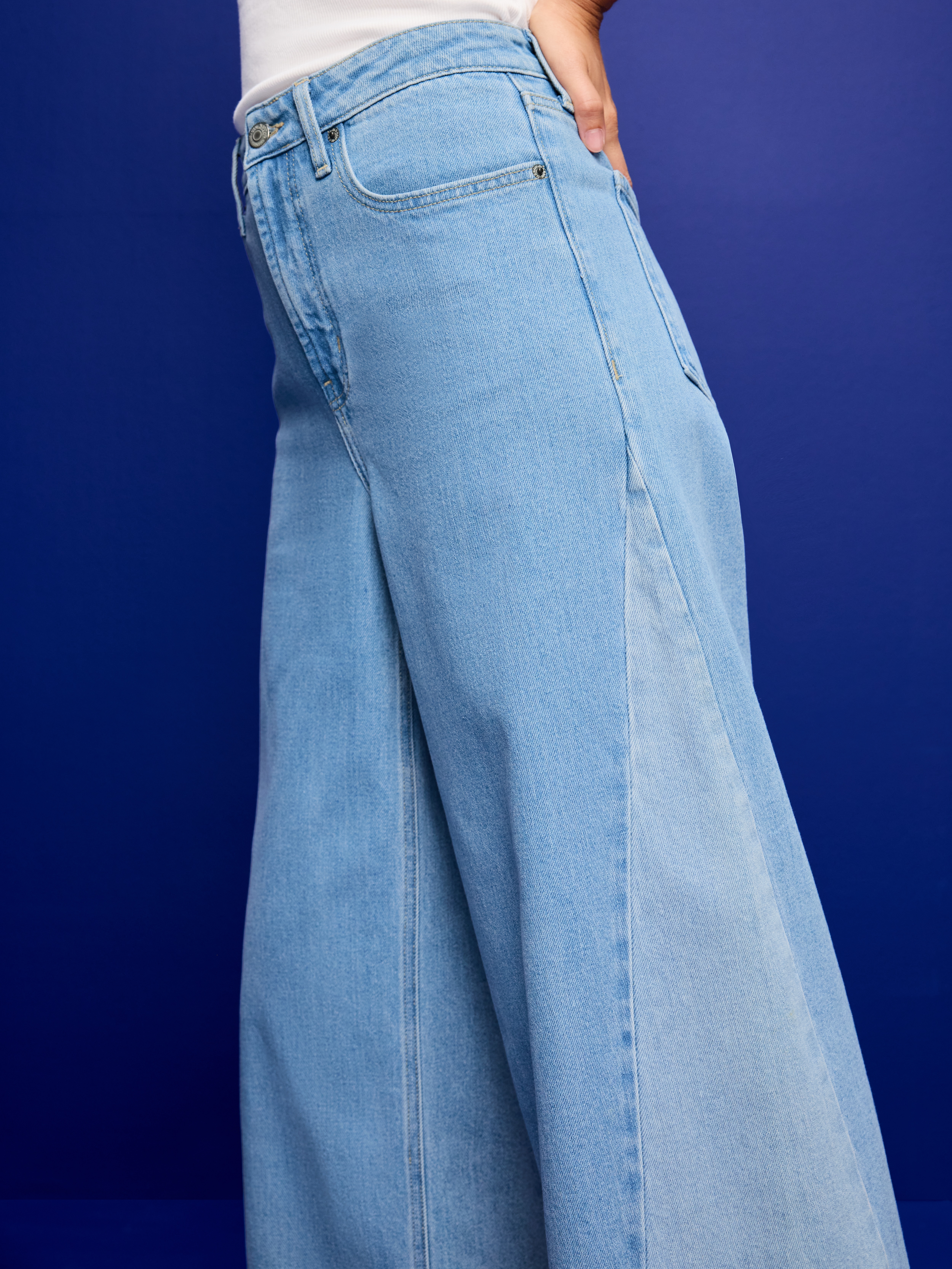 Extra High-Waisted Super Wide-Leg Jeans - Jayda - 4