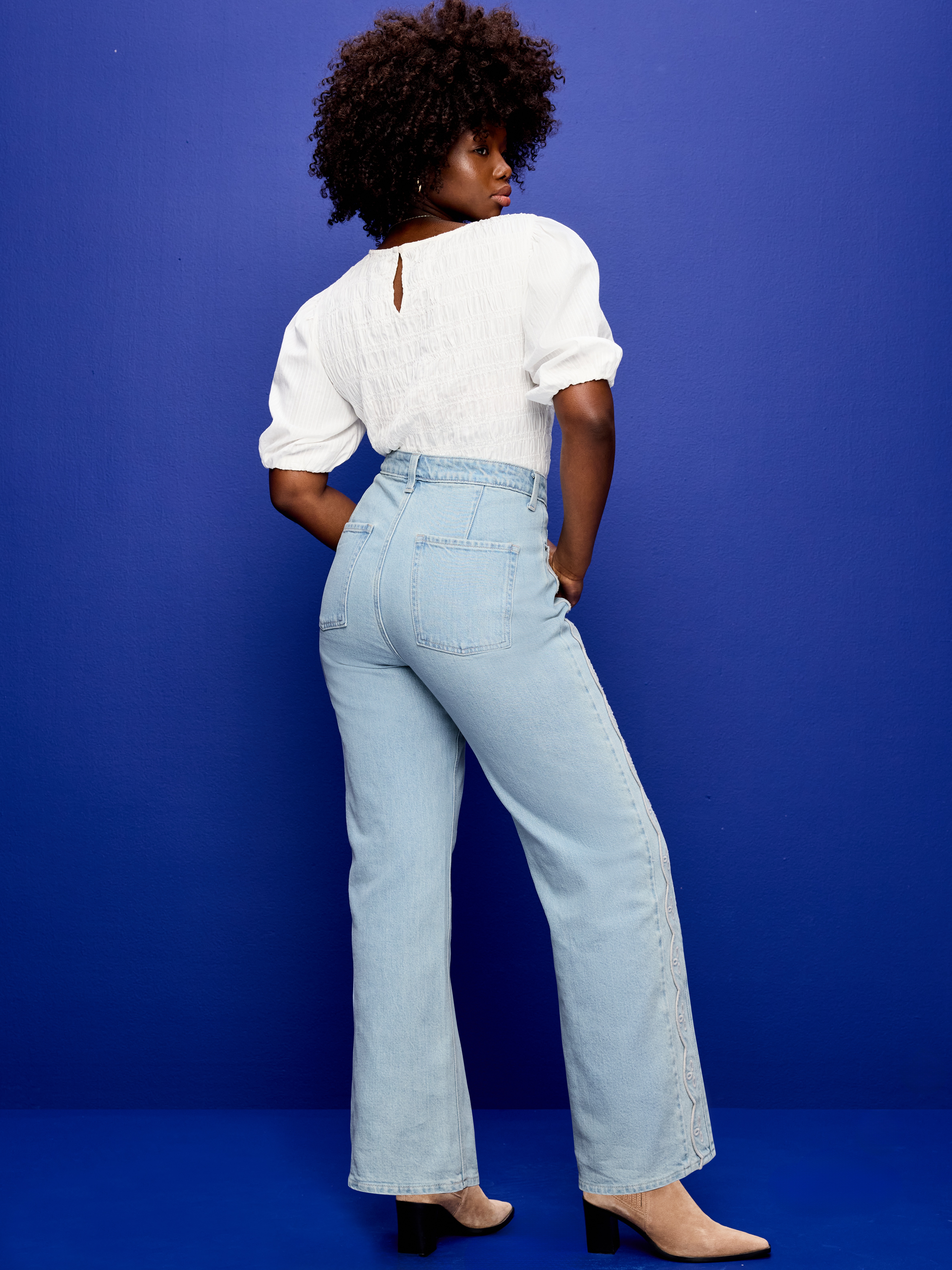 Curvy Extra High-Waisted Wide-Leg Jeans - Felippa - 6