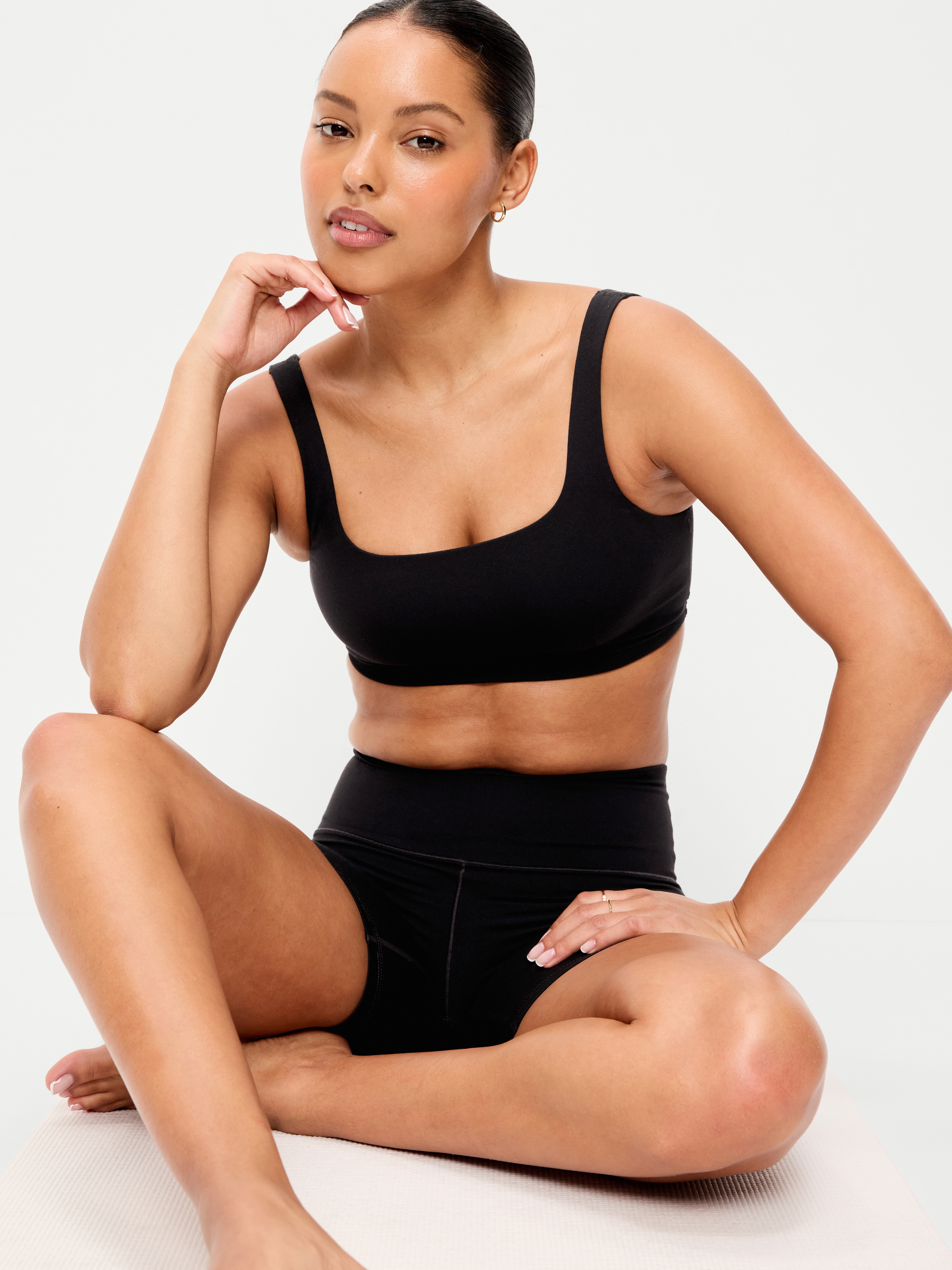 Light Support StudioSmooth Square-Neck Sports Bra - Black Jack - 3