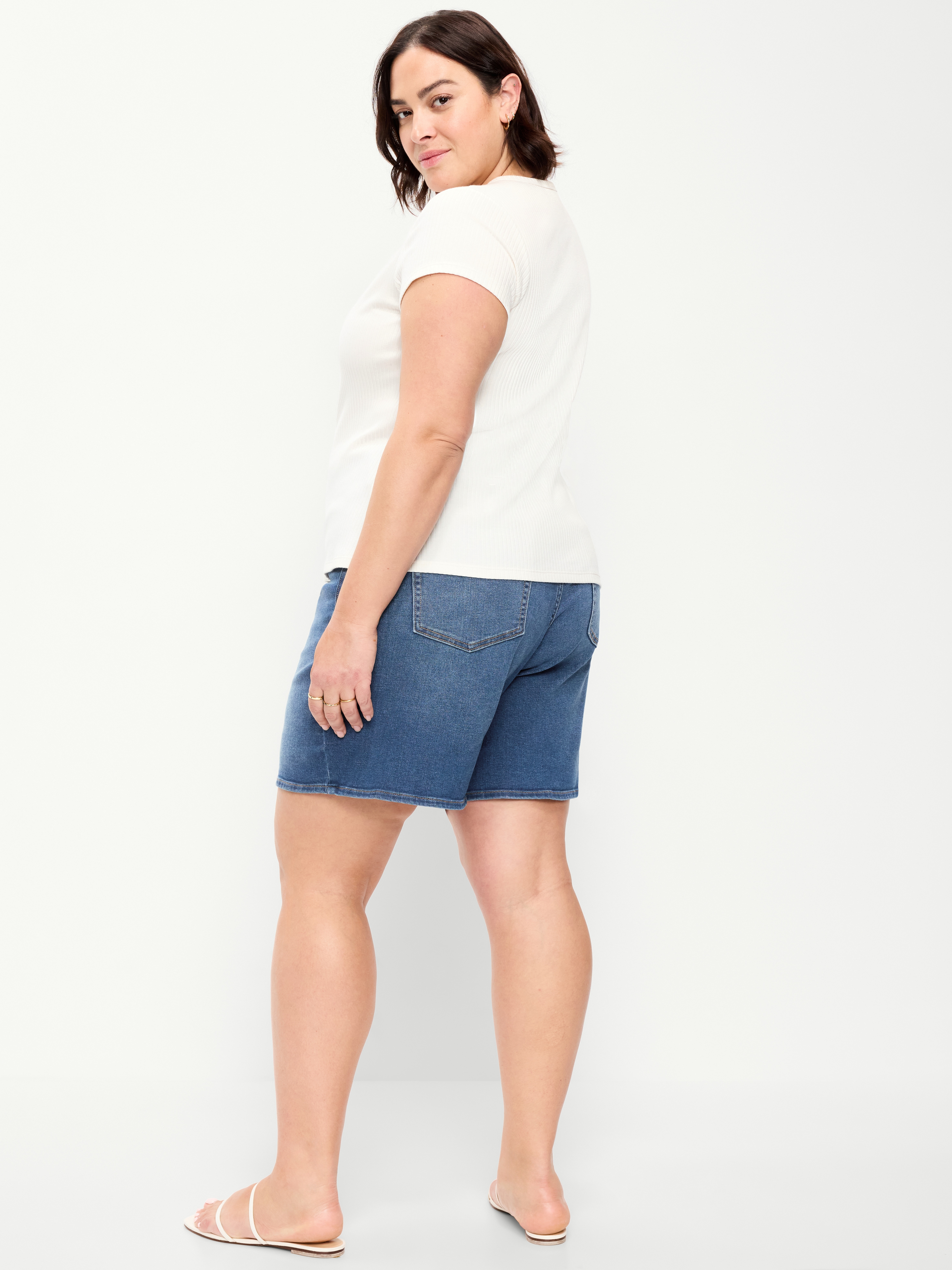High-Waisted Wow Jean Shorts -- 7-inch inseam - New Moon - 8