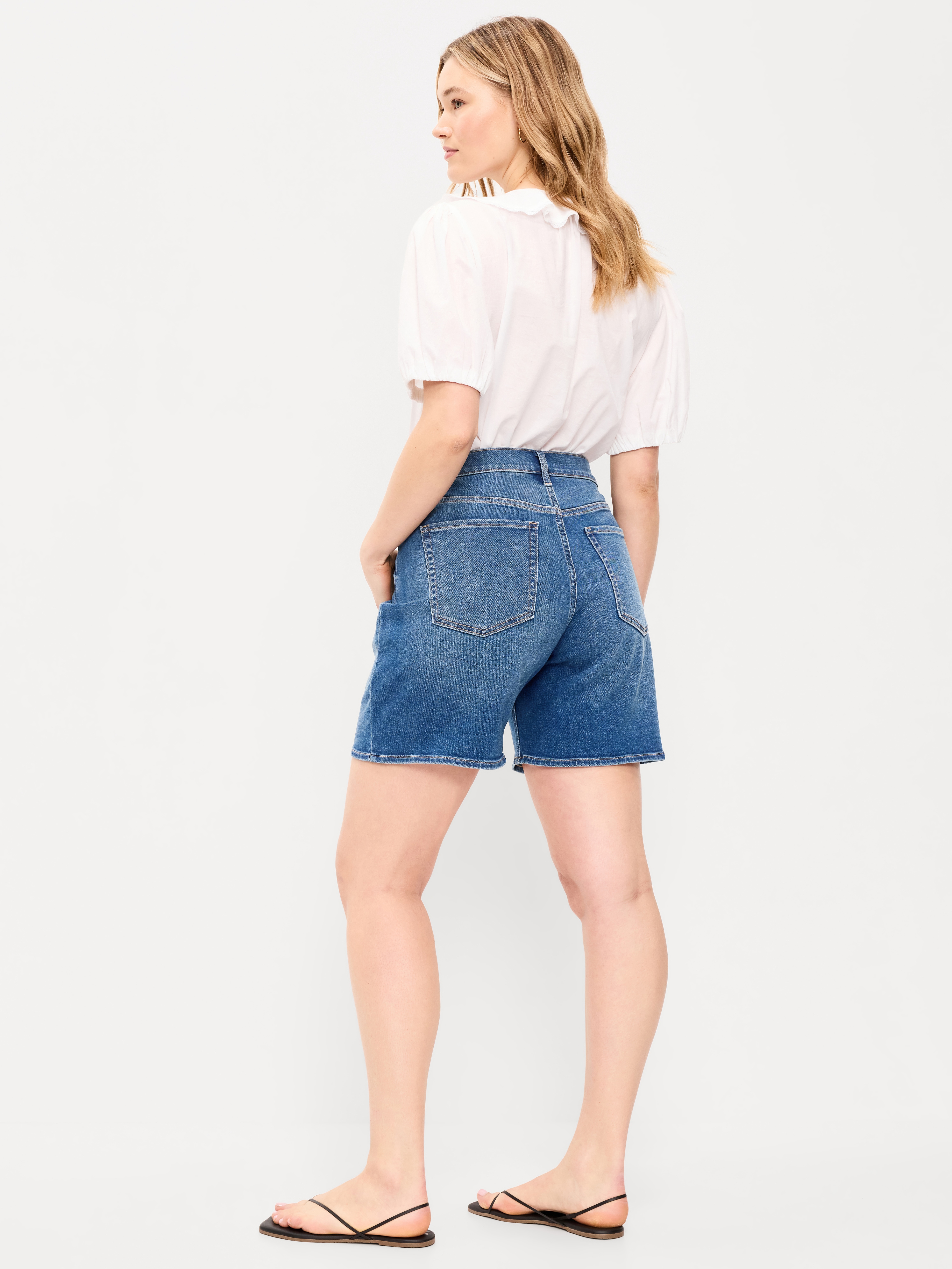 High-Waisted Wow Jean Shorts -- 7-inch inseam - New Moon - 6