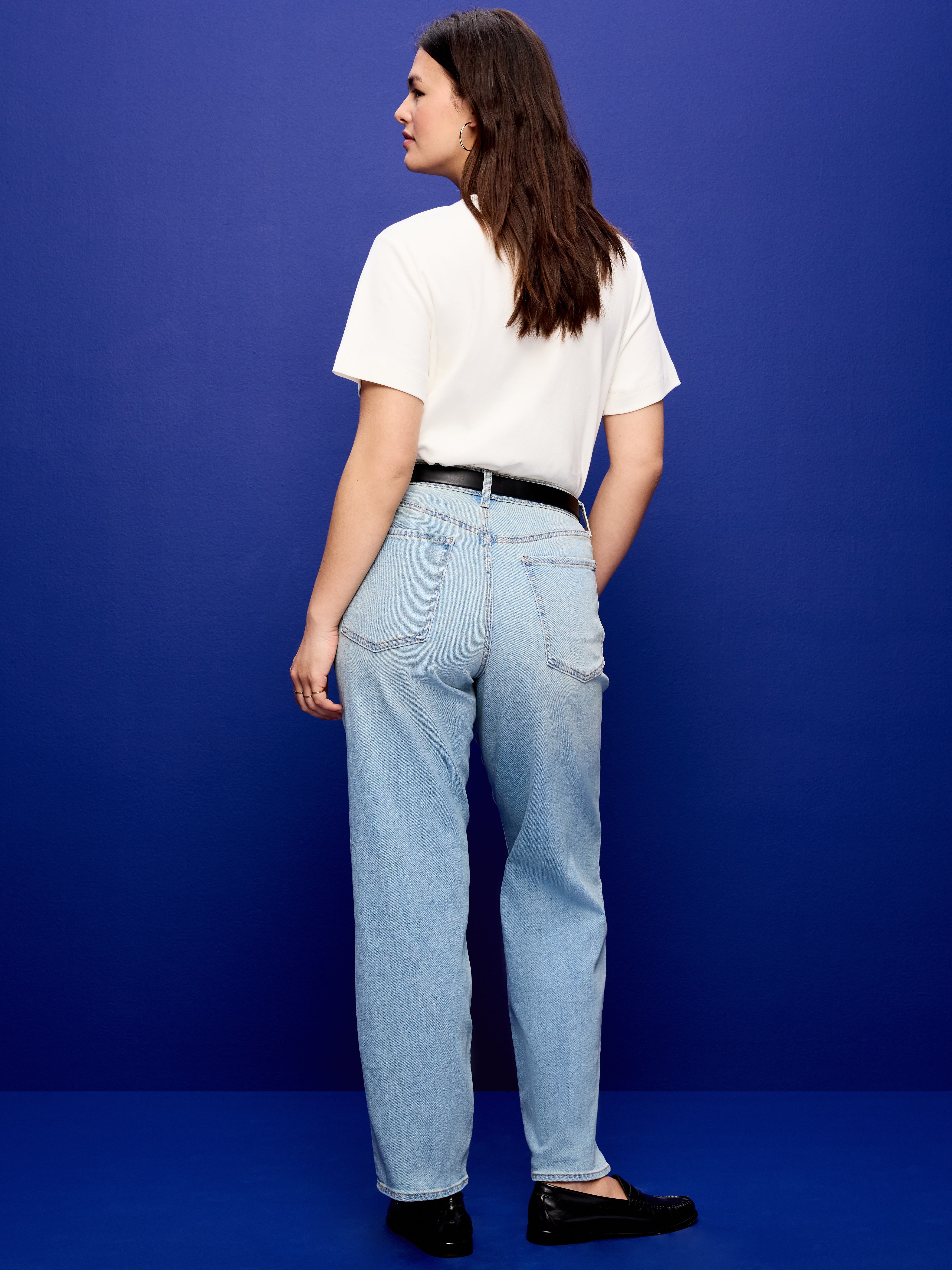 High-Waisted Wow Loose Jeans - Light Wash - 8