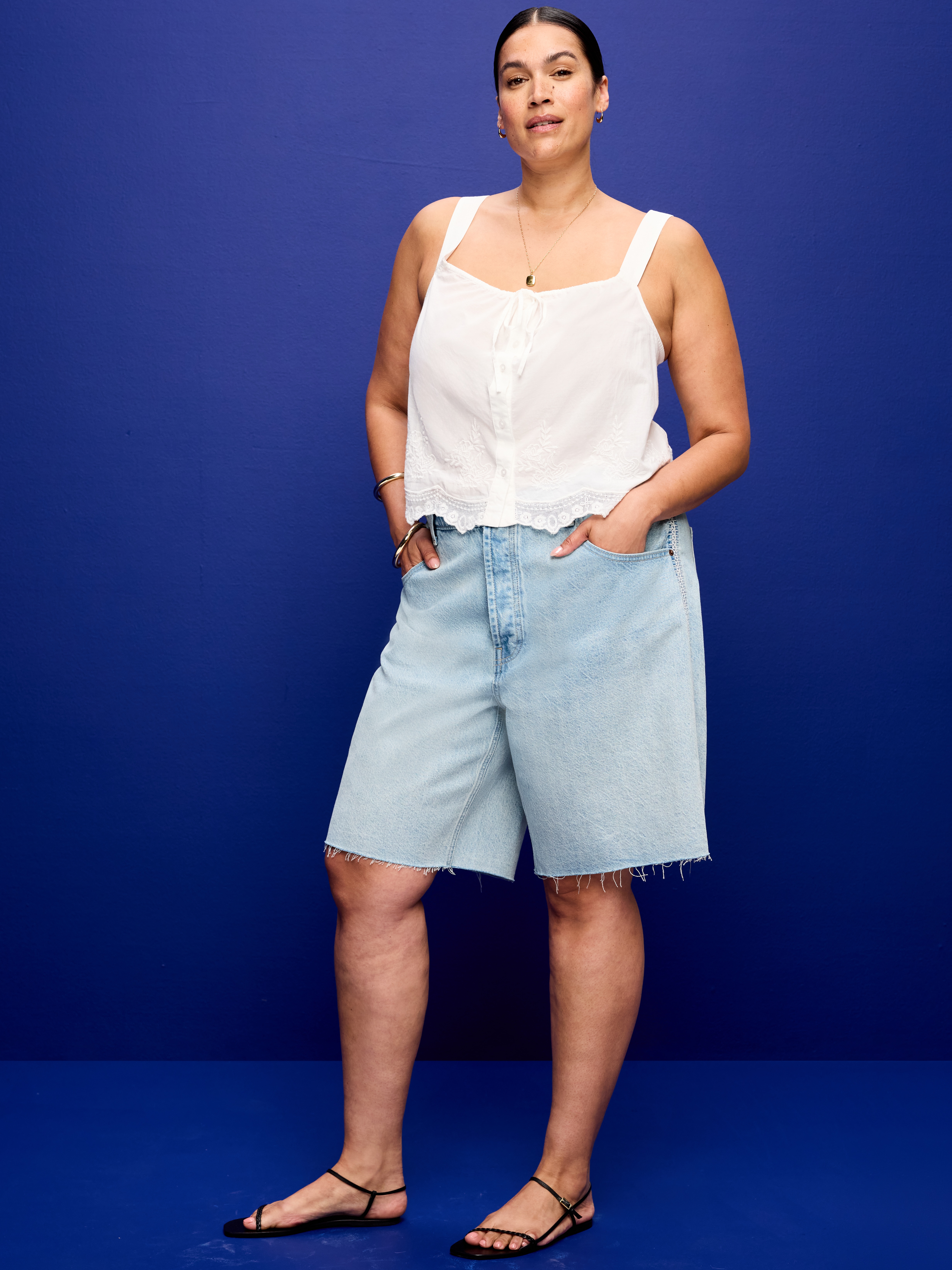 Mid-Rise Baggy Jean Cut-Off Shorts -- 9-inch inseam - Tinted Stitch - 4