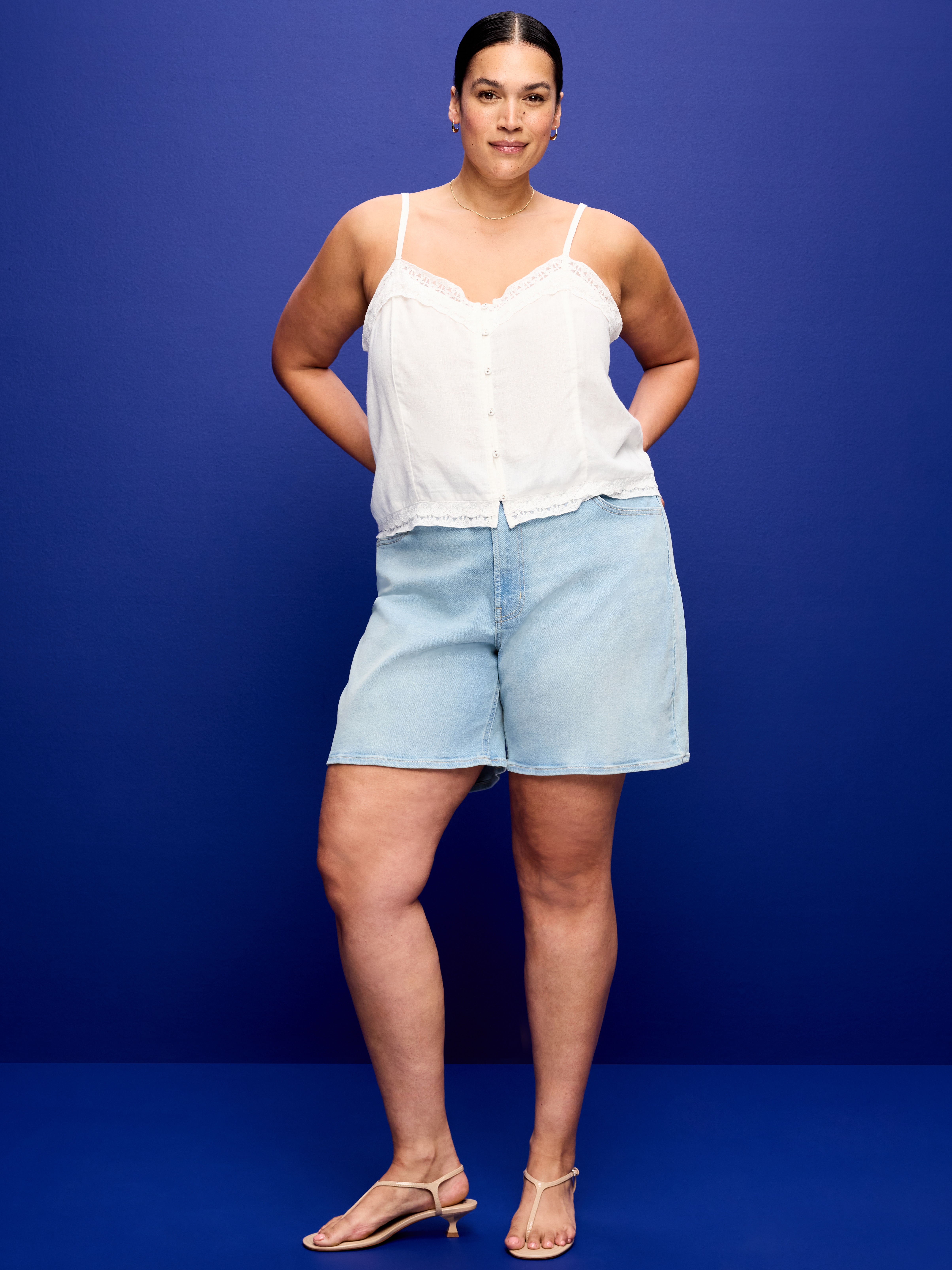 High-Waisted Wow Jean Shorts -- 7-inch inseam - Nova - 4