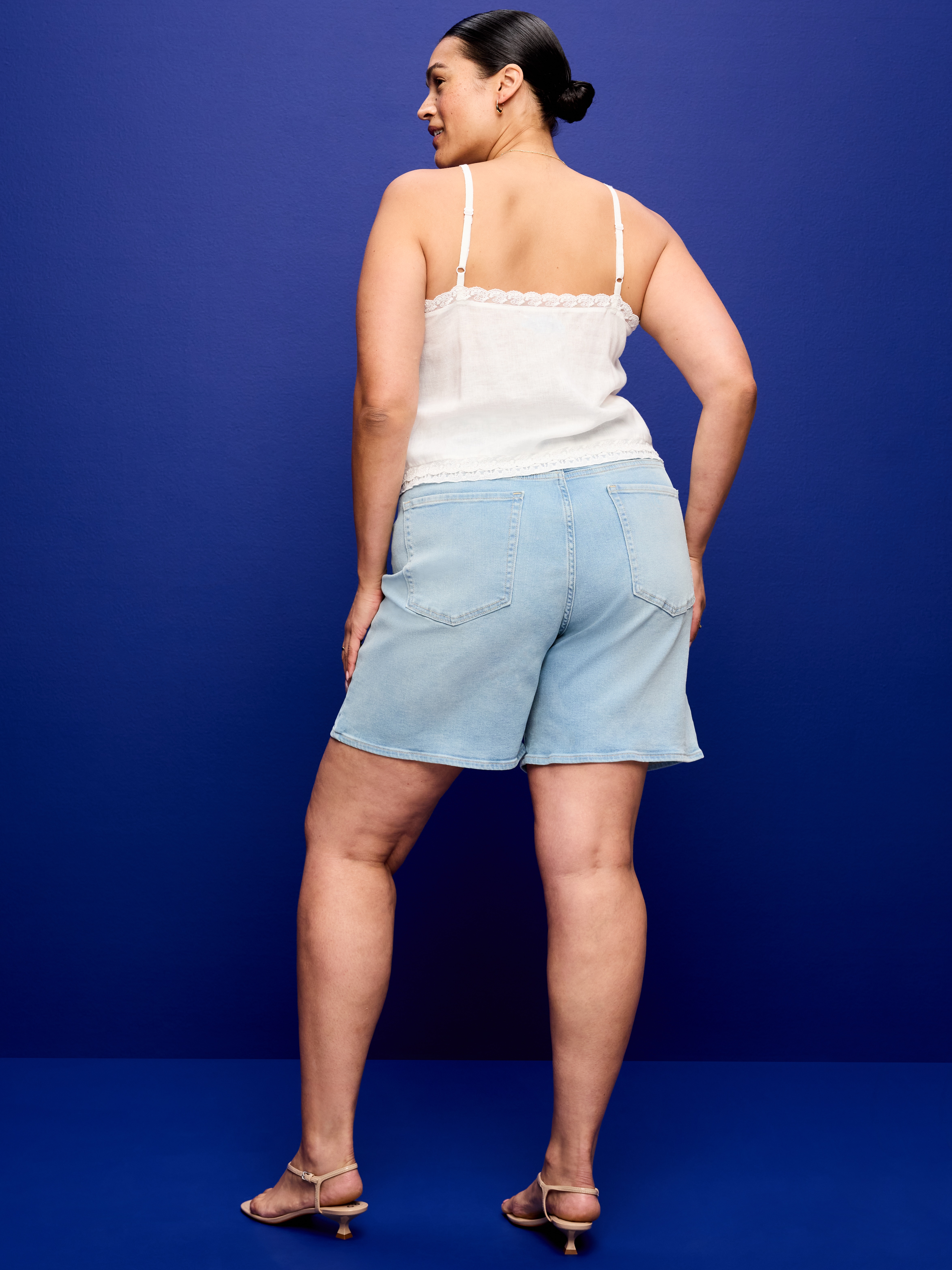 High-Waisted Wow Jean Shorts -- 7-inch inseam - Nova - 8