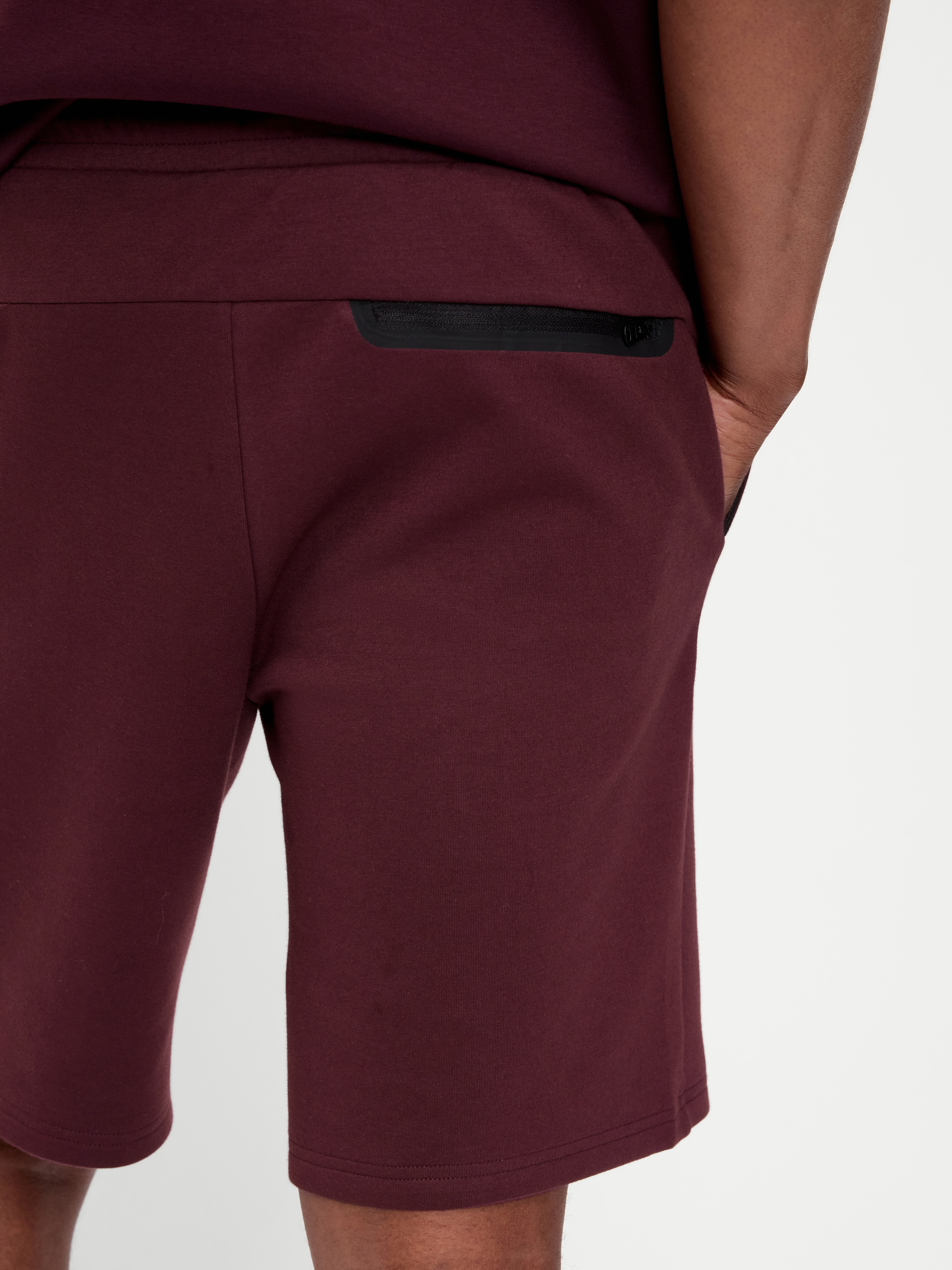 Dynamic Fleece 4.0 Shorts -- 8-inch inseam - Dark Sepia - 4