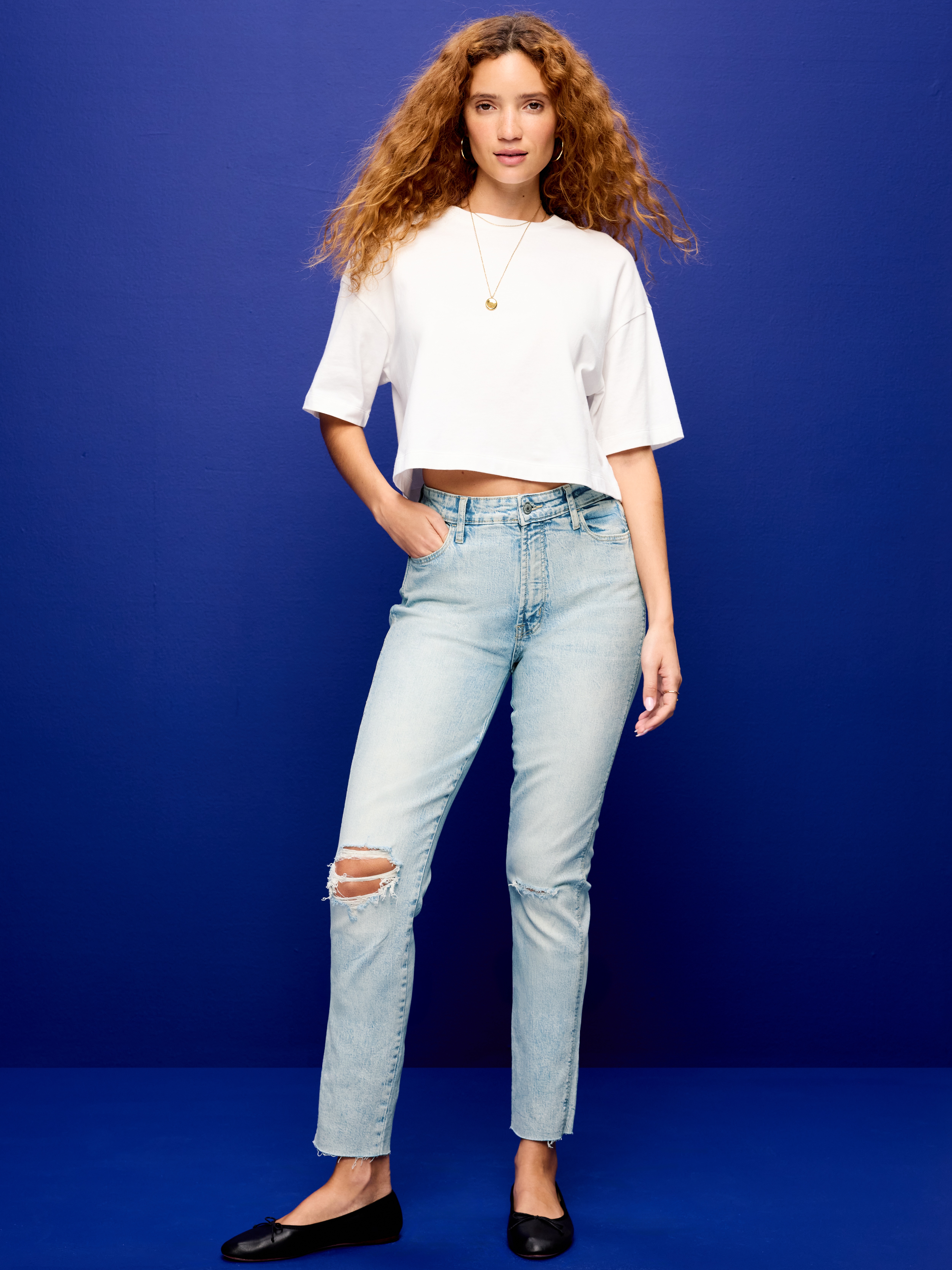 High-Waisted Vintage Slim Jeans - Ripped Light Wash - 1