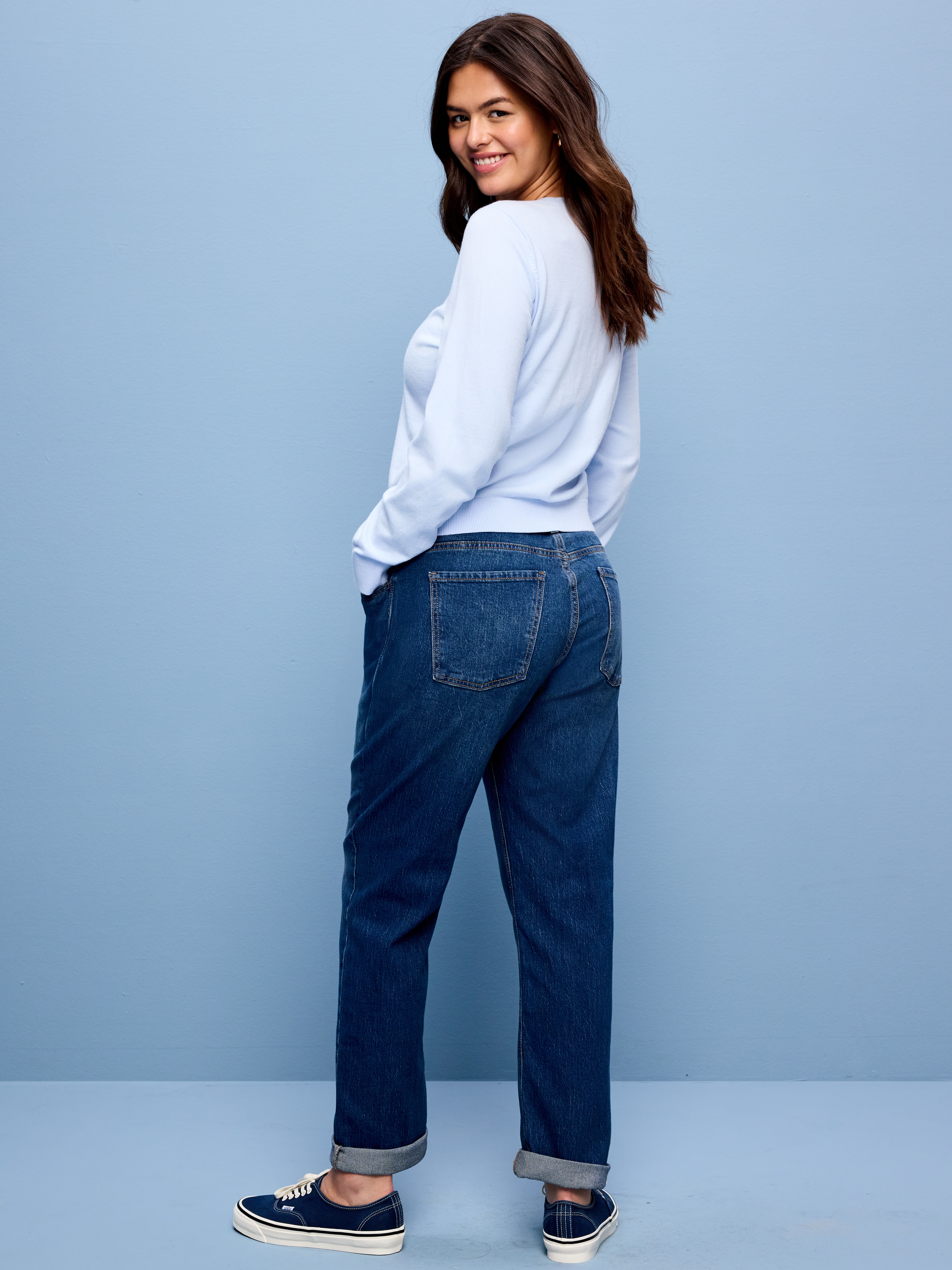 Mid-Rise Wow Boyfriend Straight Jeans - Dark Wash - 5