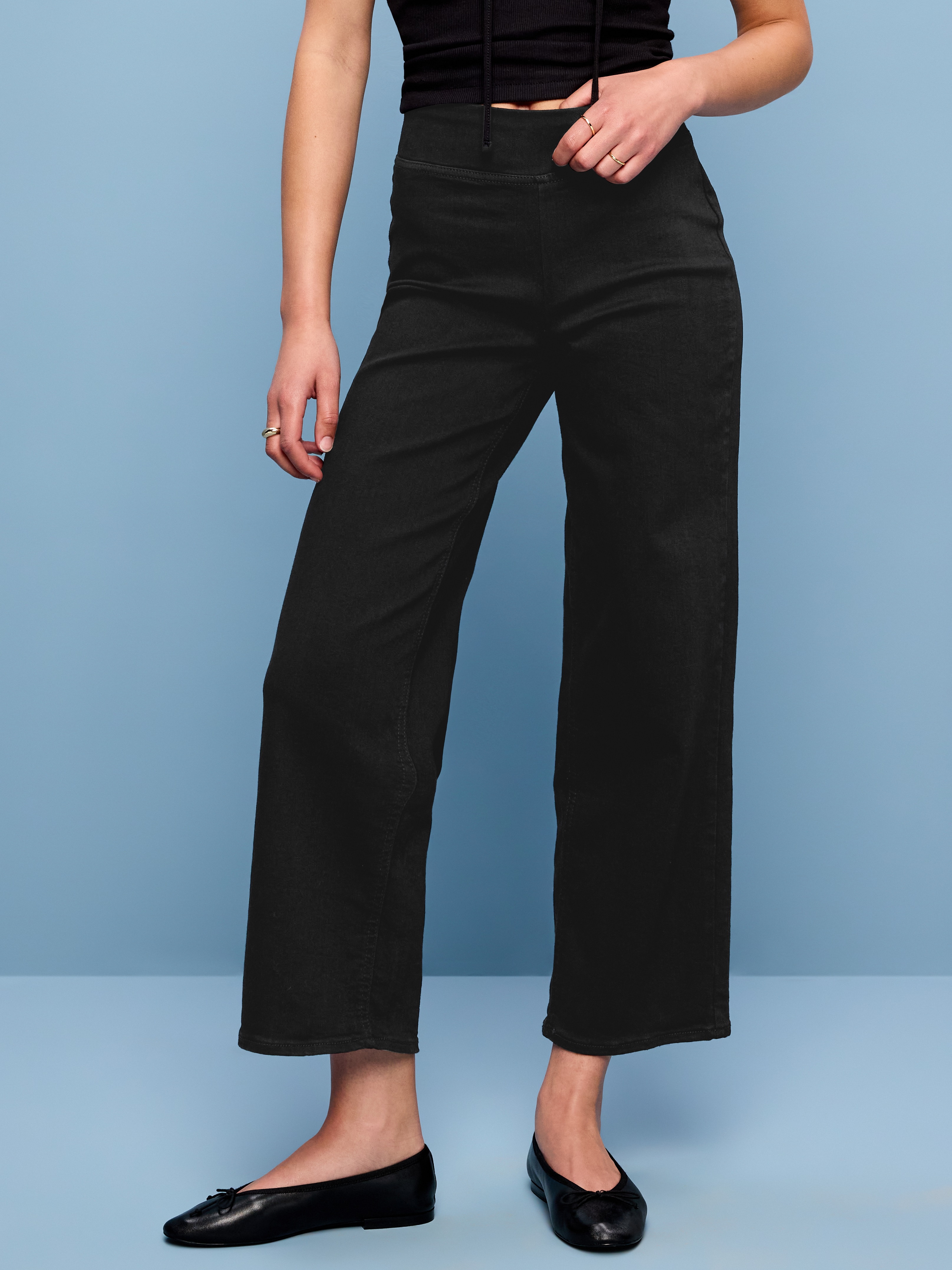 High-Waisted Weekender Pull-On Crop Wide-Leg Jeans - Black - 2