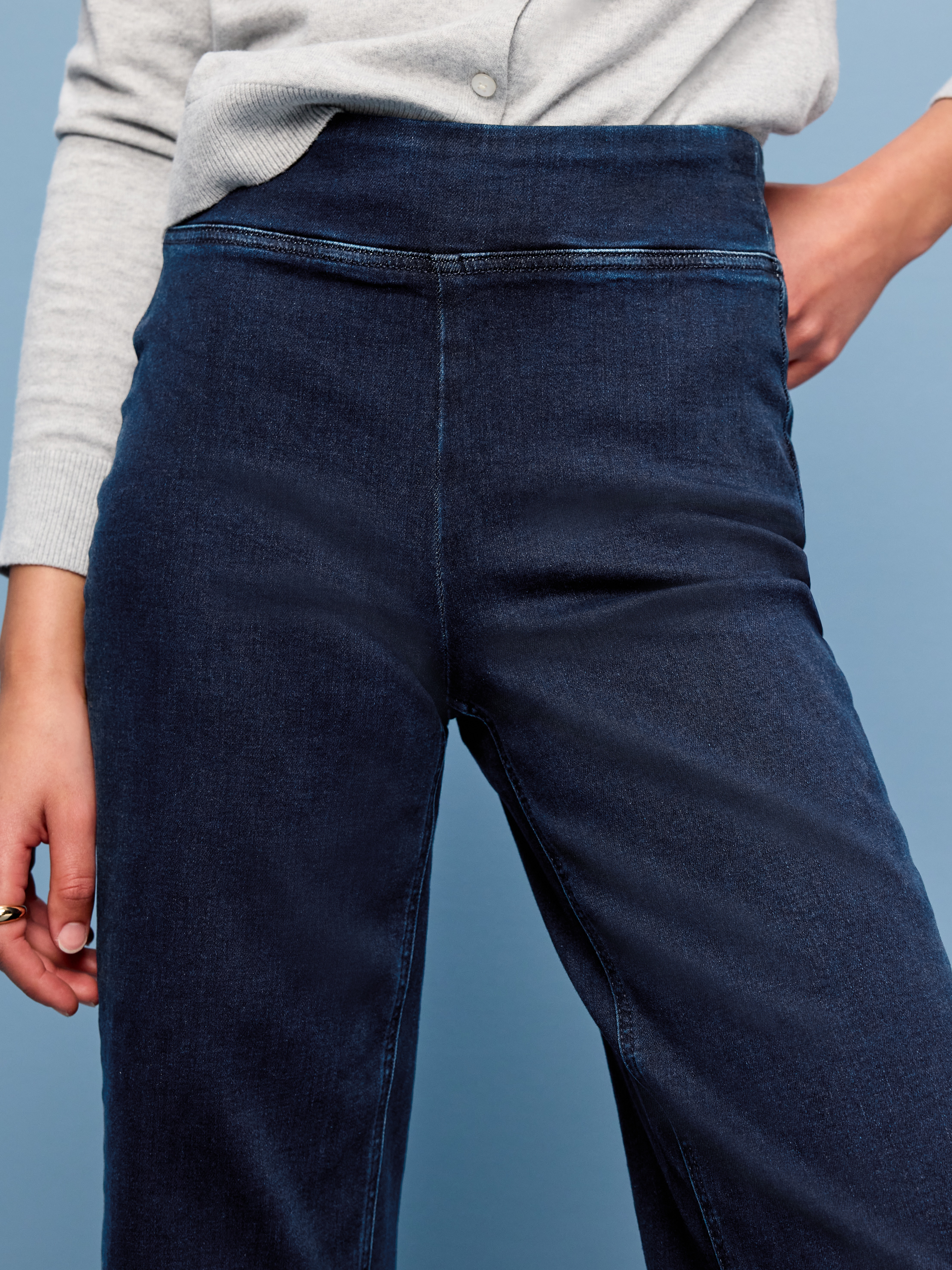 High-Waisted Weekender Pull-On Crop Wide-Leg Jeans - Isabella Turquoise - 4