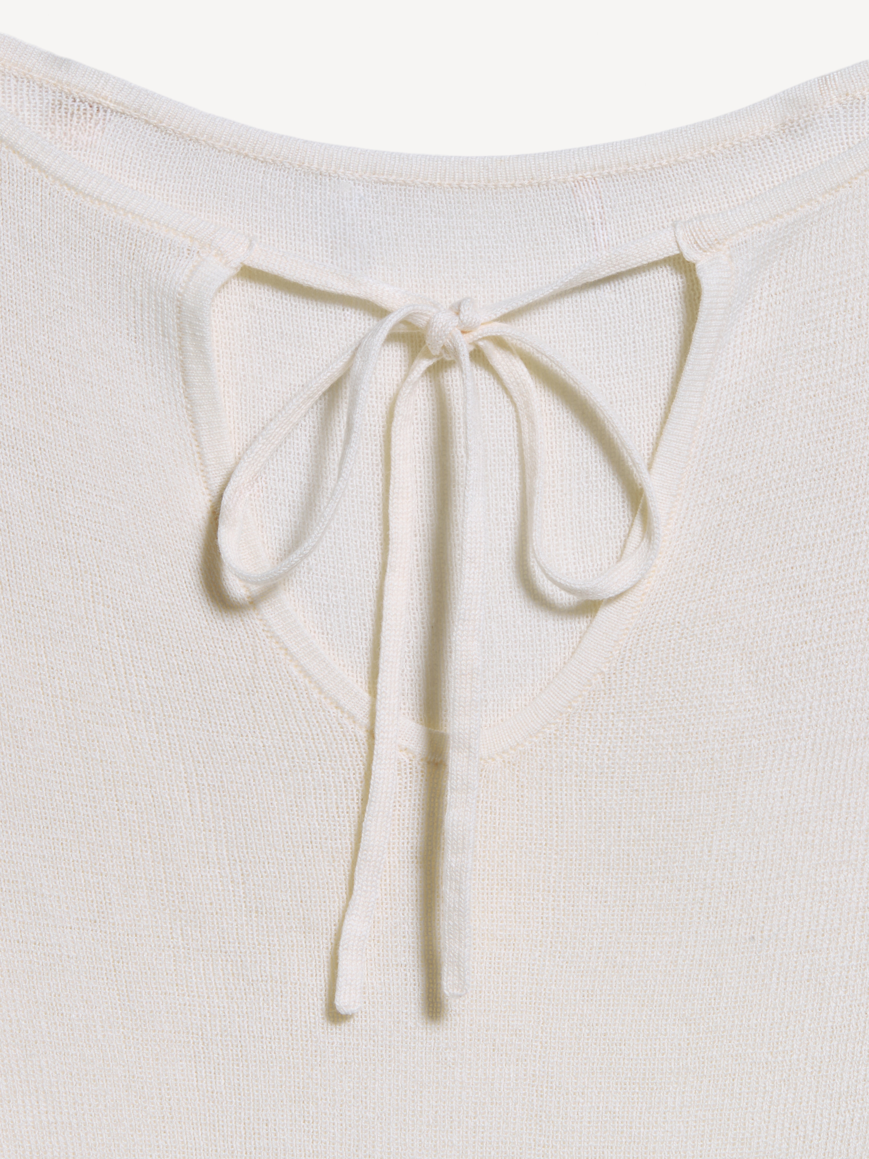 Bell-Sleeve Keyhole Top - Creme De La Creme - 5