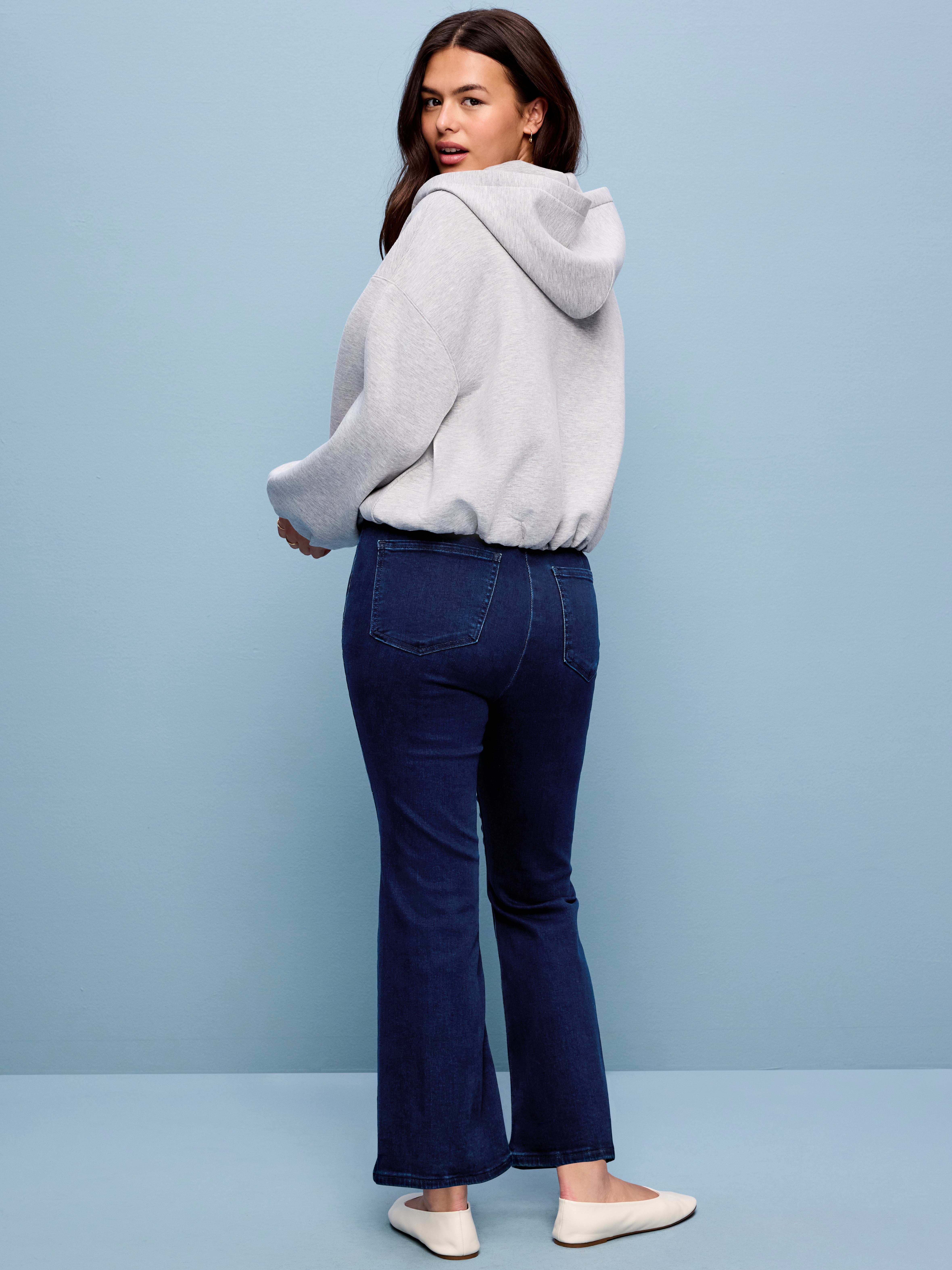 High-Waisted Weekender Pull-On Crop Flare Jeans - Dark Wash - 7