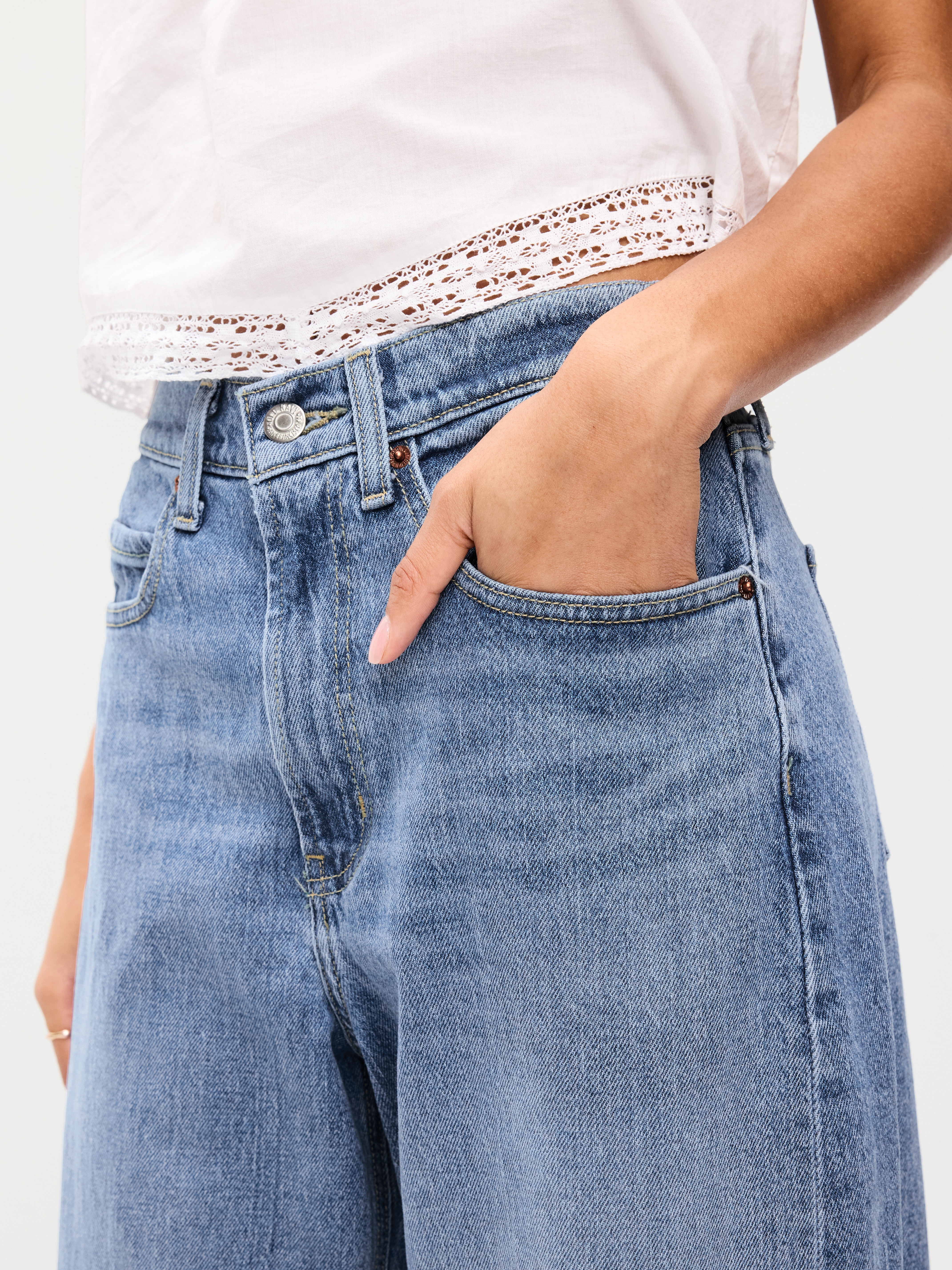 High-Waisted Rounded Wide-Leg Barrel Jeans - Georgina - 4