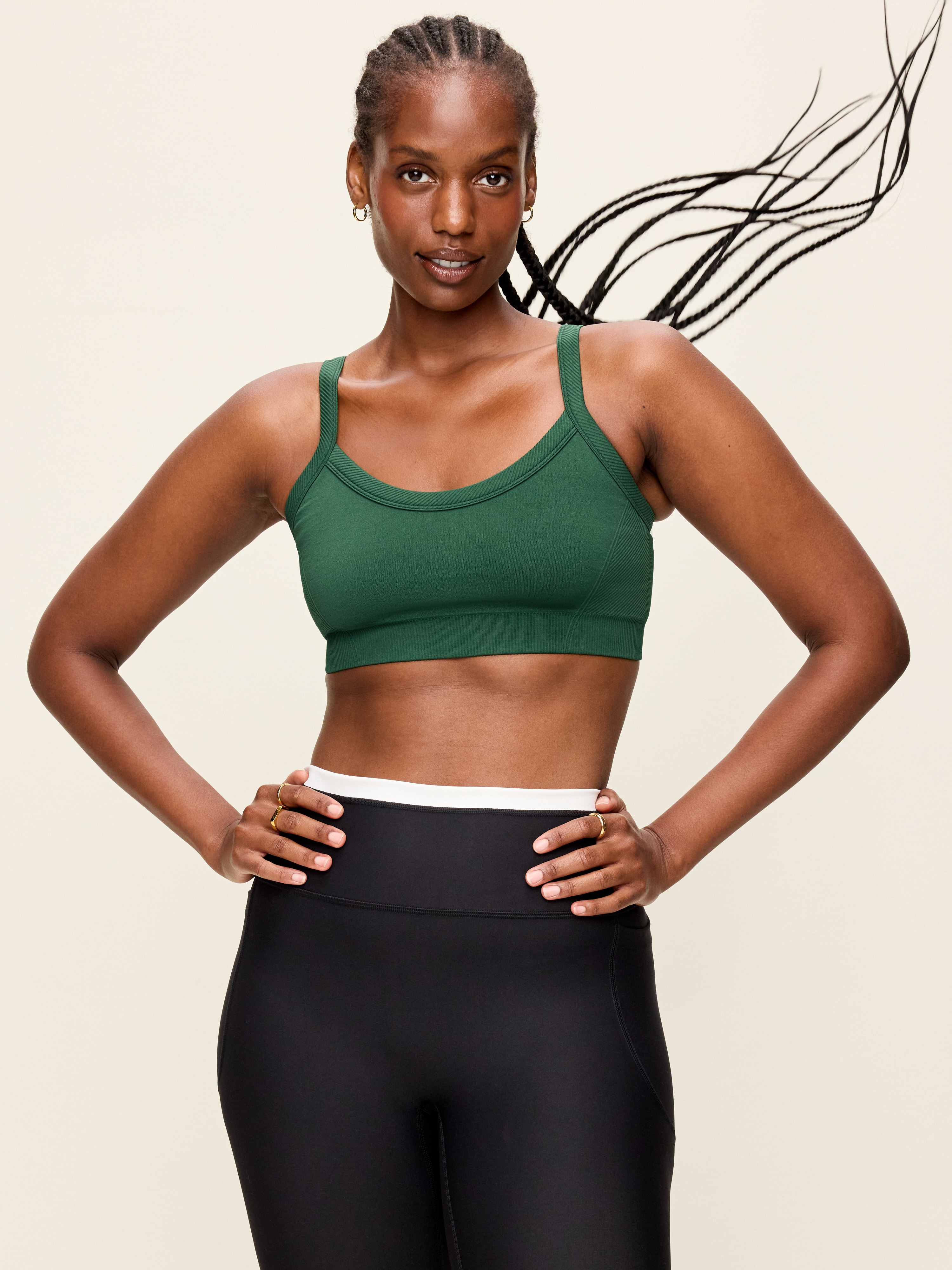 Light Support Fluid Seamless Ribbed Sports Bra - Field Of Greens - 3