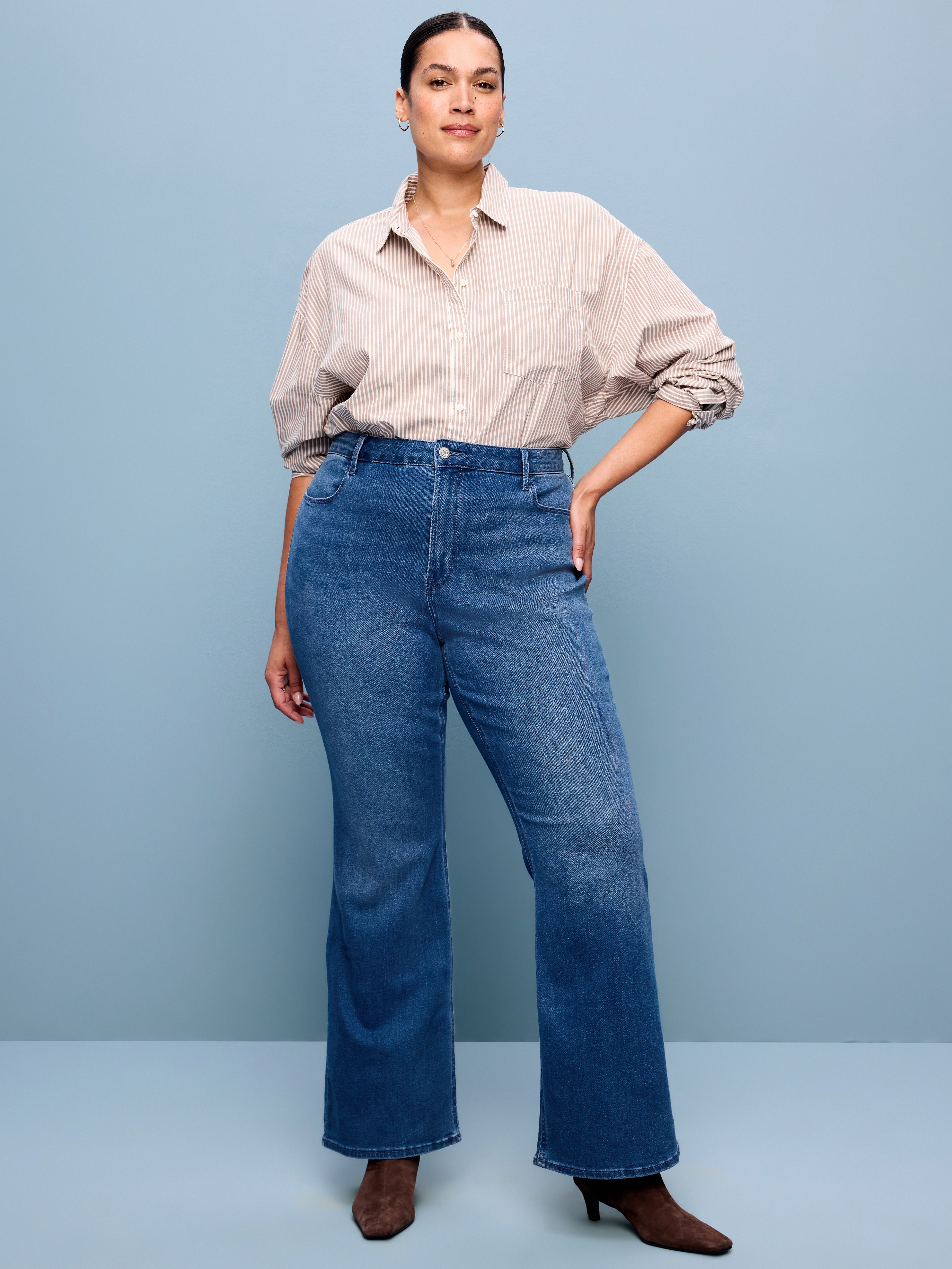High-Waisted Wow Flare Jeans - Medium Wash - 7