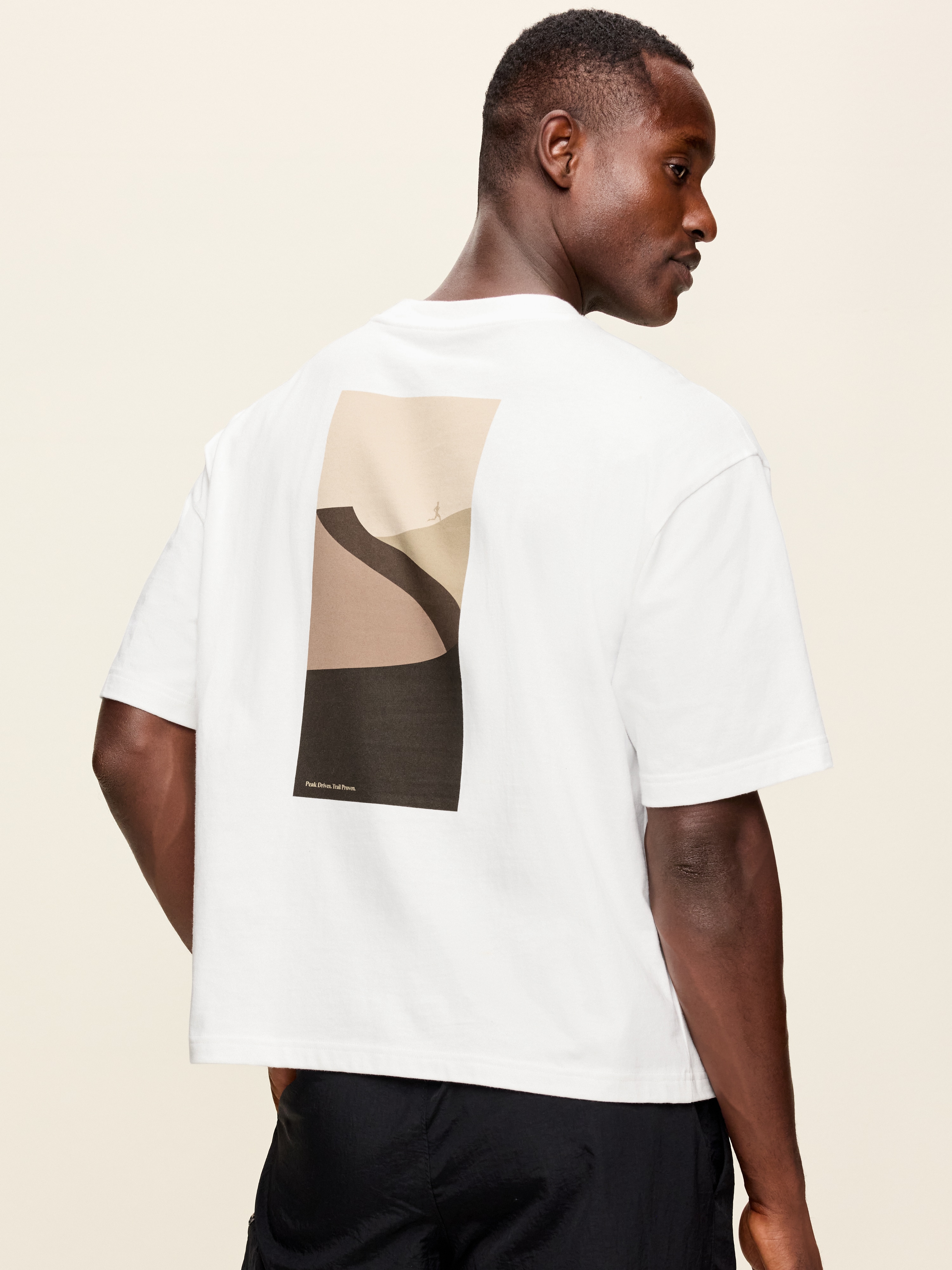 Lived-In Pro Short-Sleeve Graphic T-Shirt - White Lilies - 2