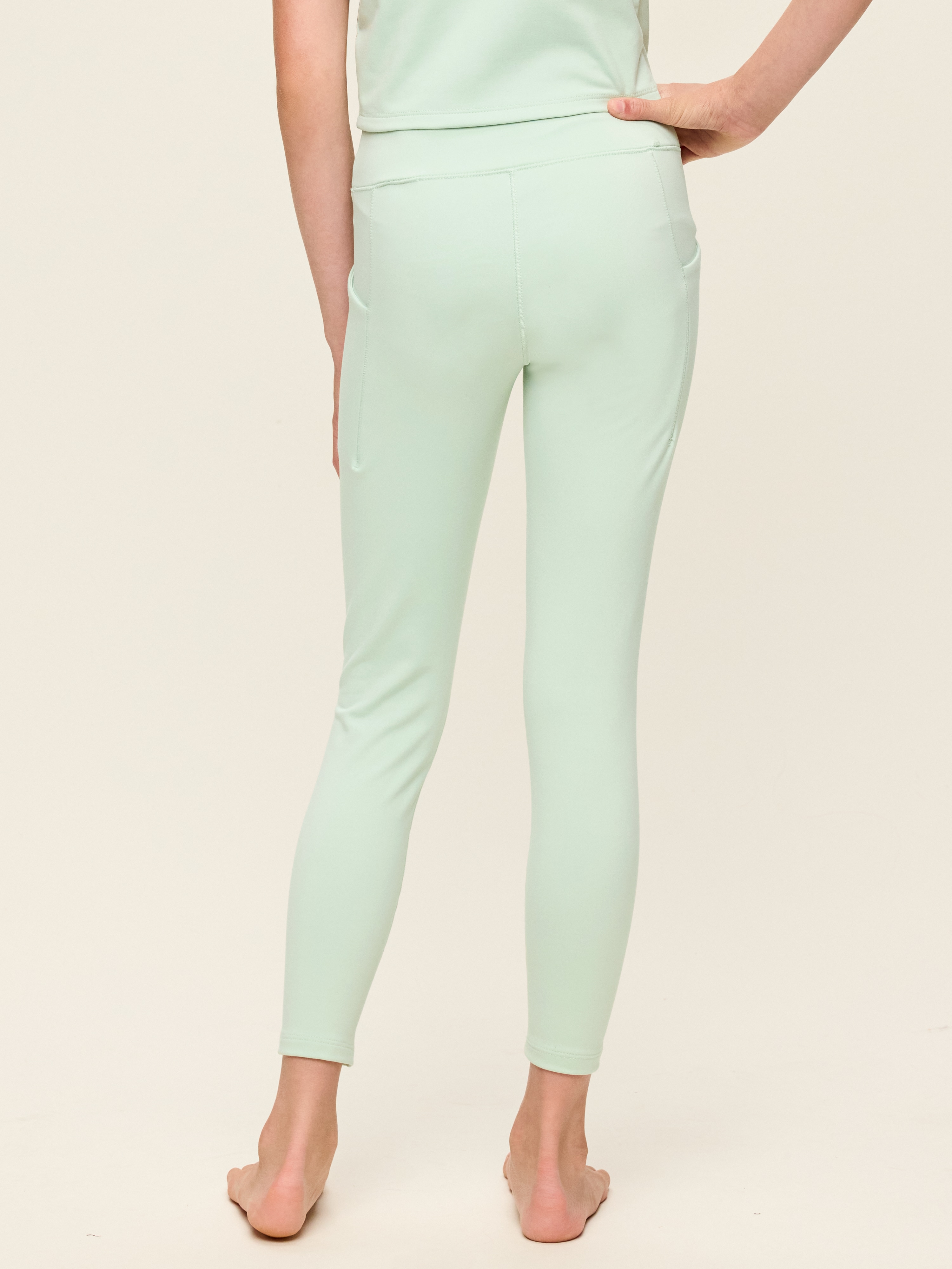 High-Waisted StudioSmooth 7/8 Leggings for Girls - Soft Aloe - 2
