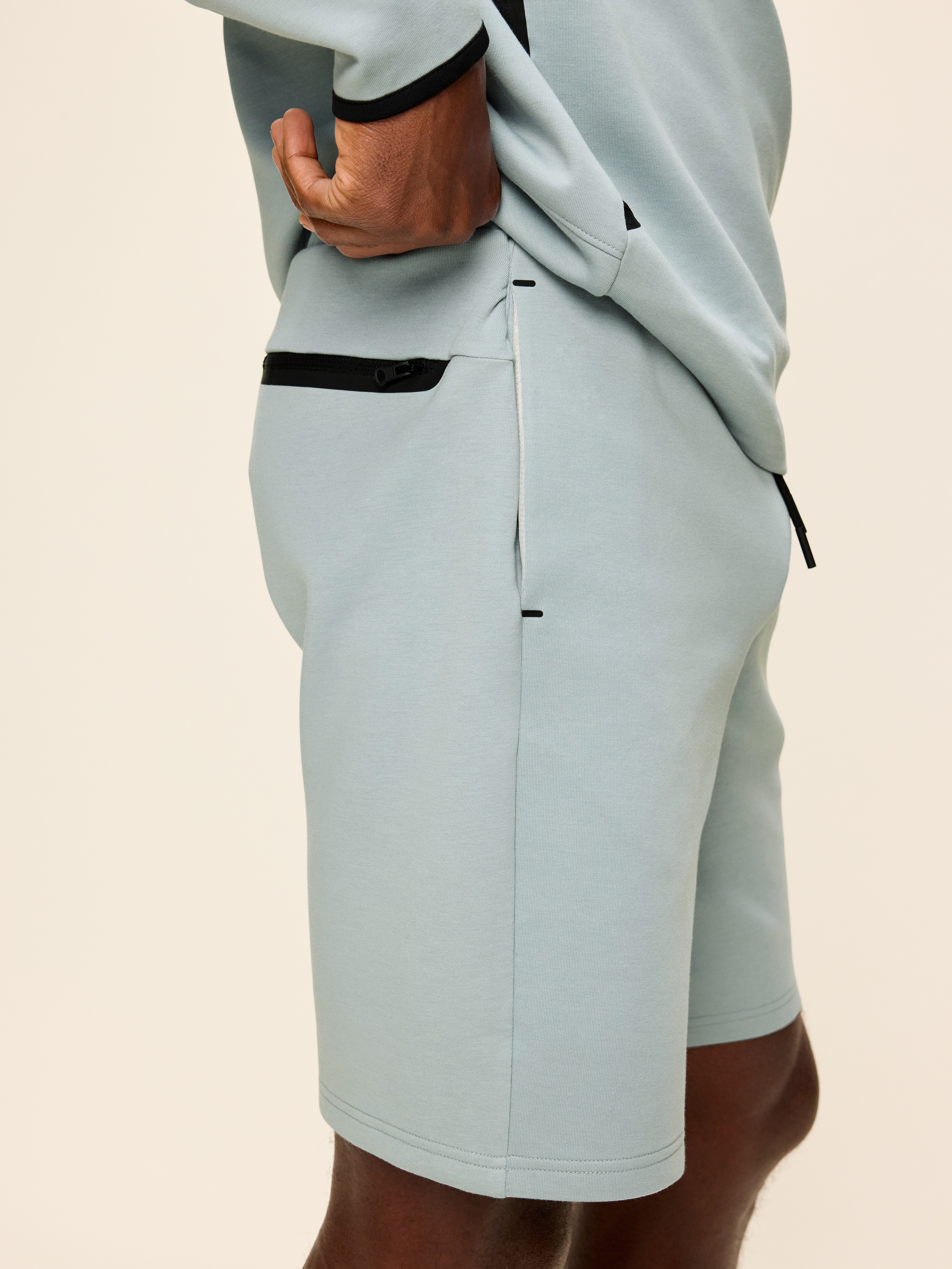 Dynamic Fleece 4.0 Shorts -- 8-inch inseam - CROSSROADS - 4