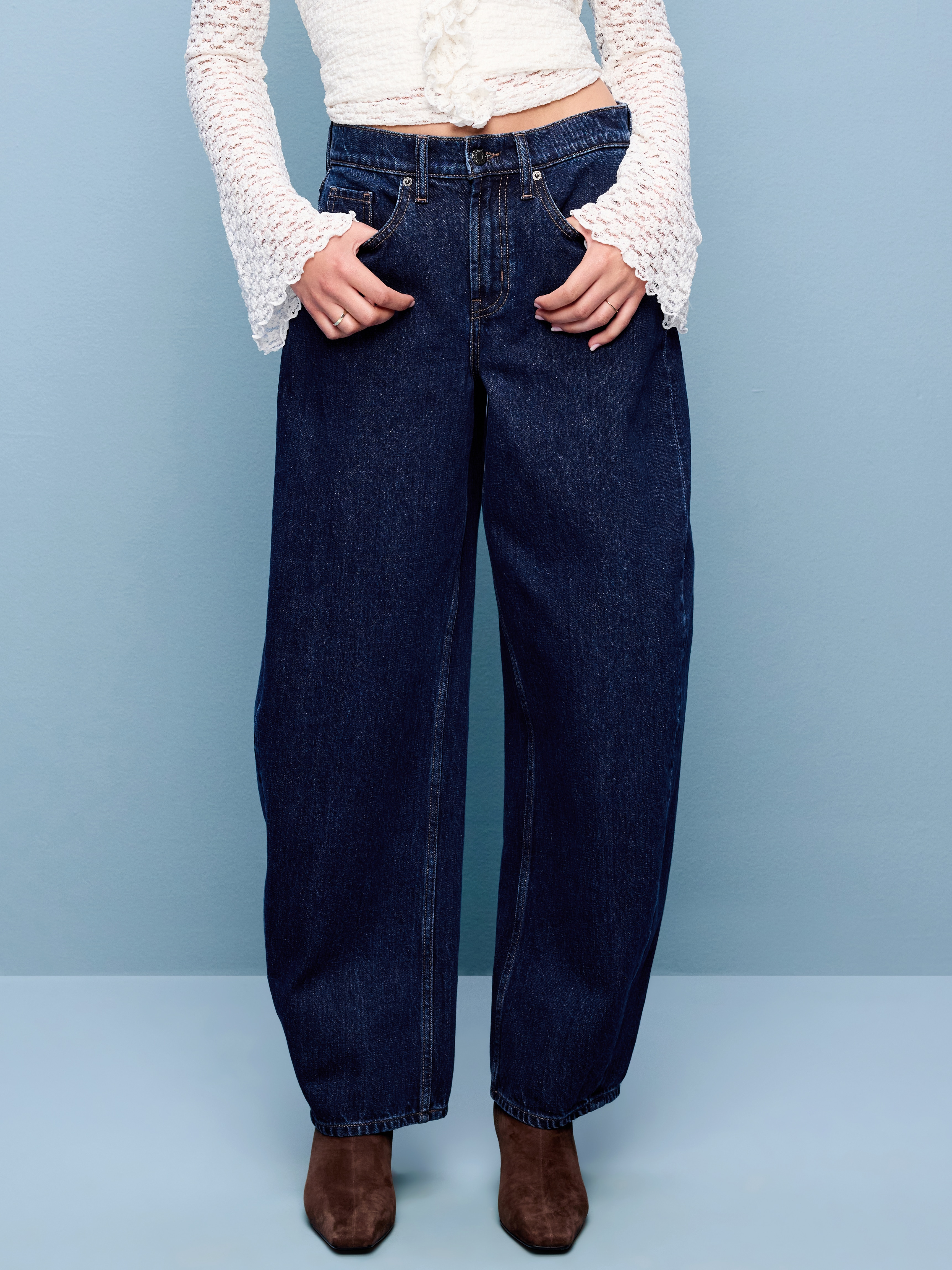 Mid-Rise Arc Barrel Jeans - Rinse - 2