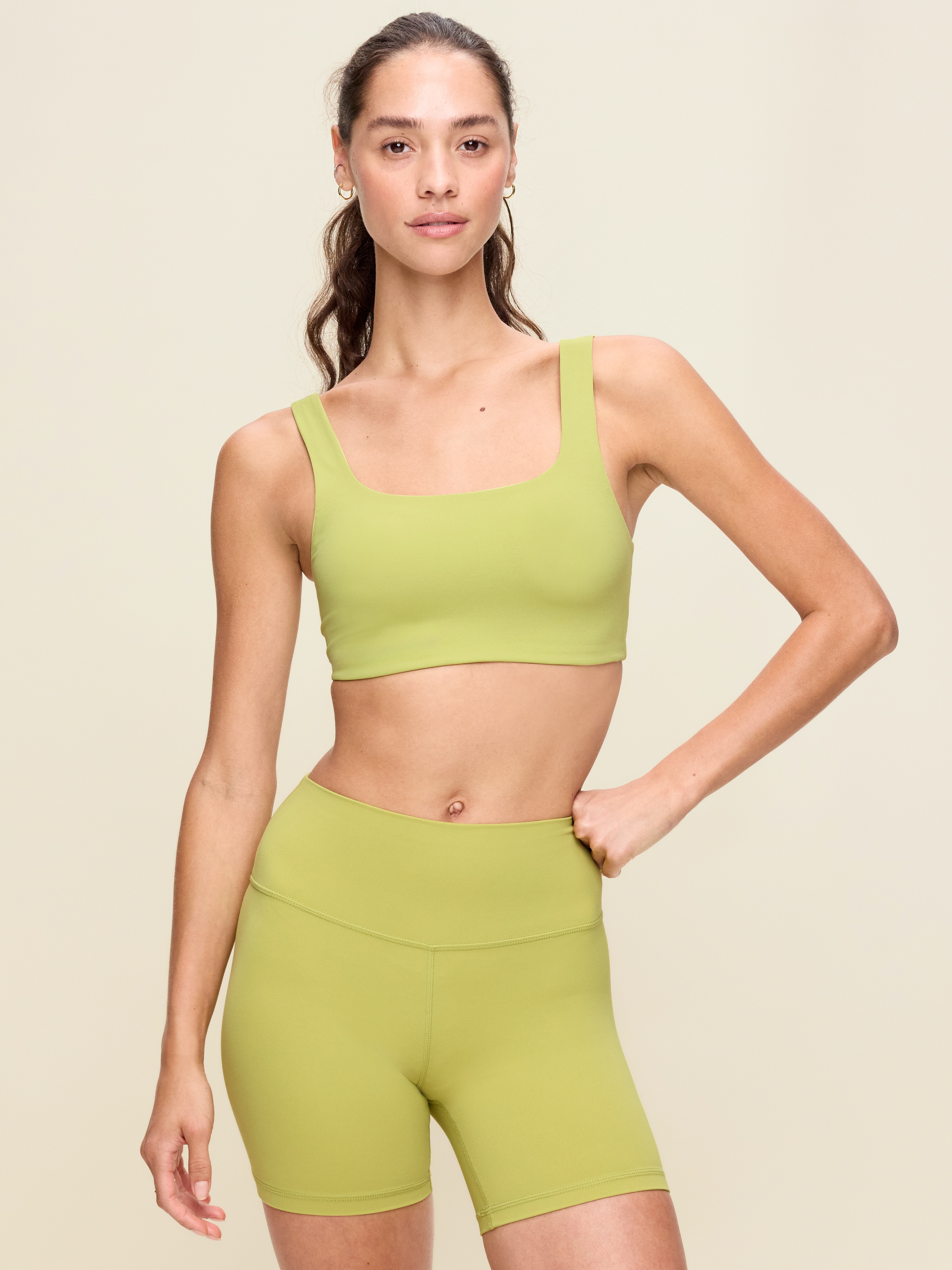 Light Support StudioSmooth Square-Neck Sports Bra - Marshy Grass - 1
