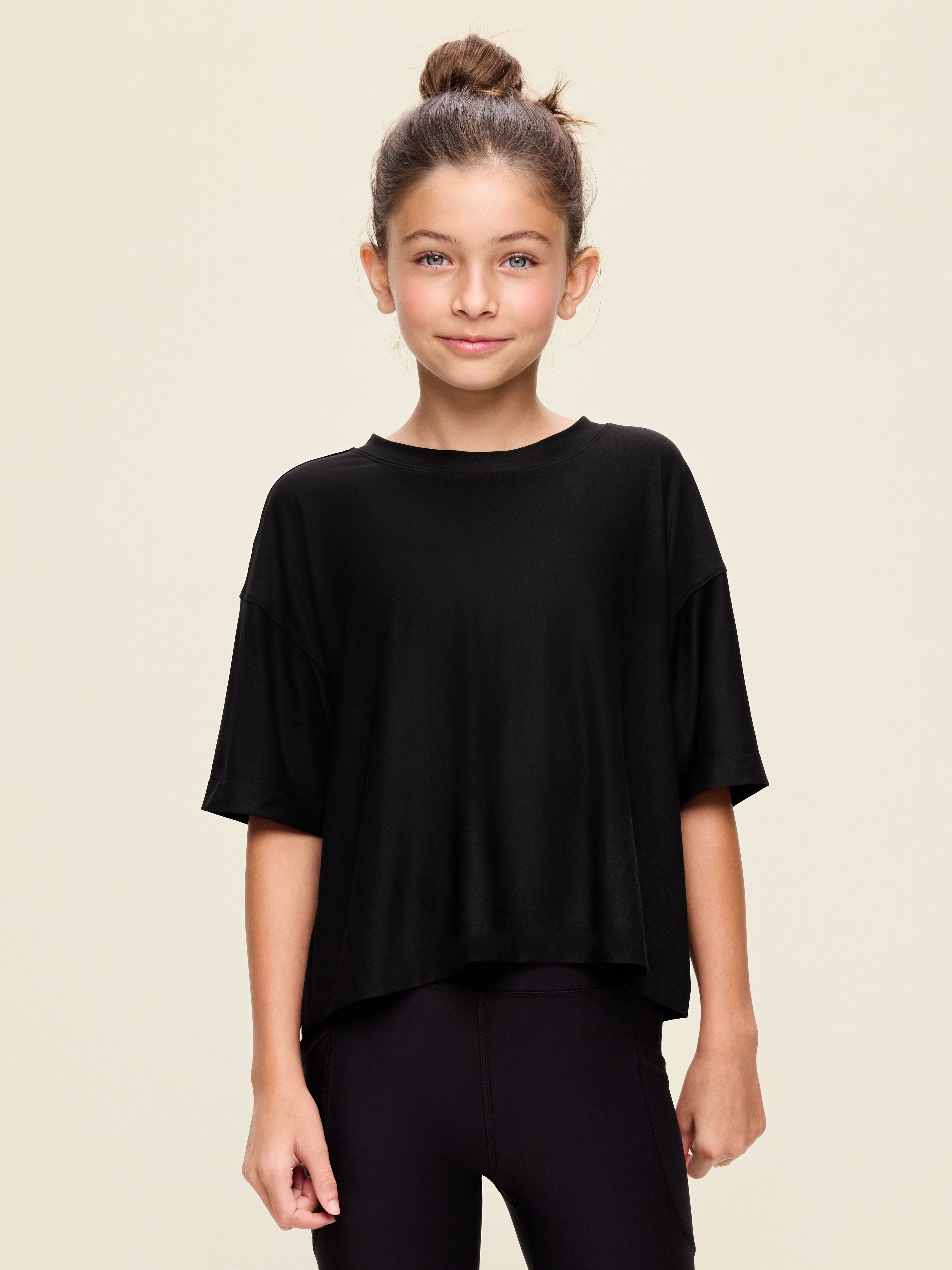 CloudMotion Short-Sleeve Boxy T-Shirt for Girls - Black - 1