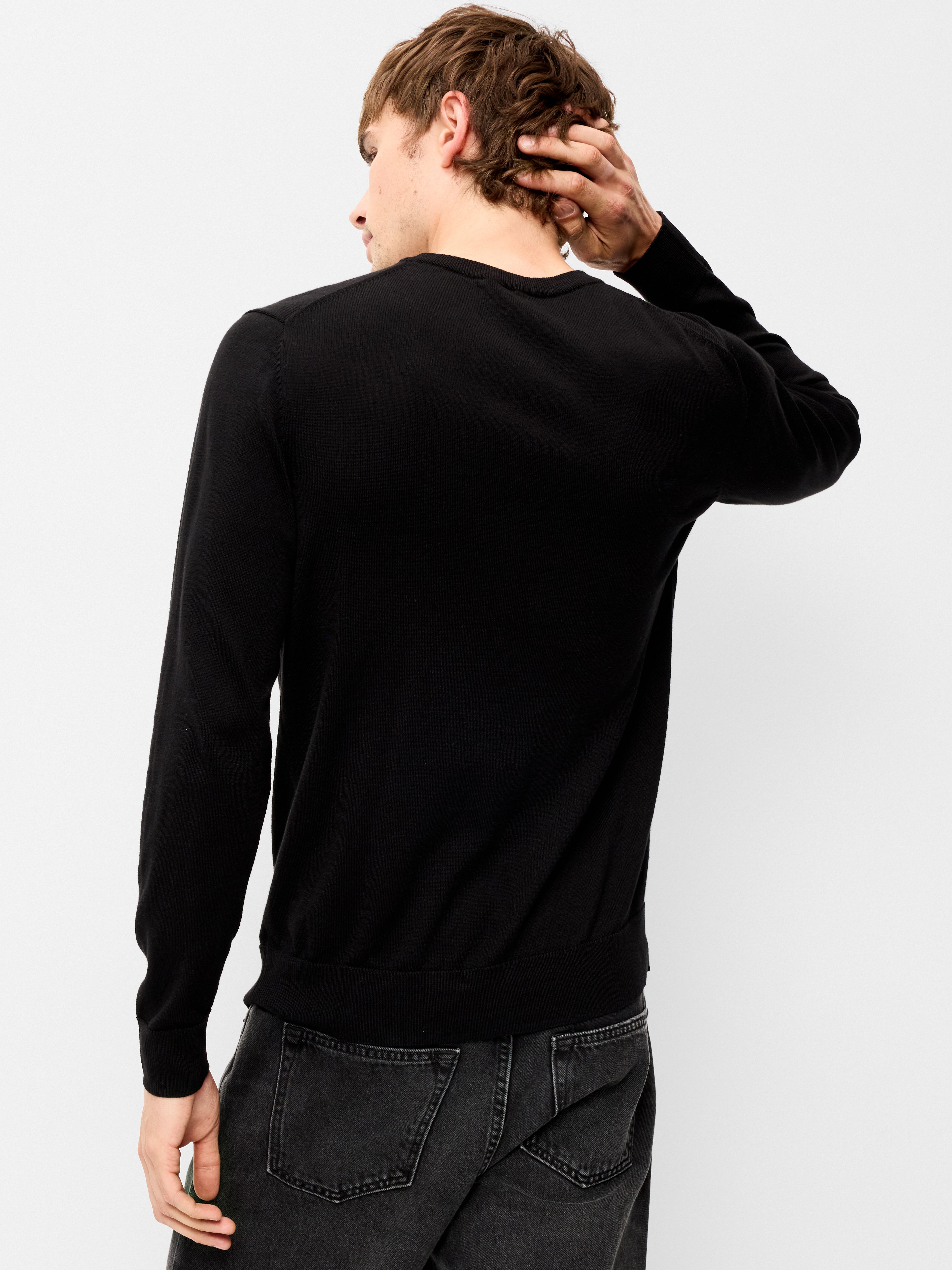 Essential Crew-Neck Sweater - Black Jack - 2