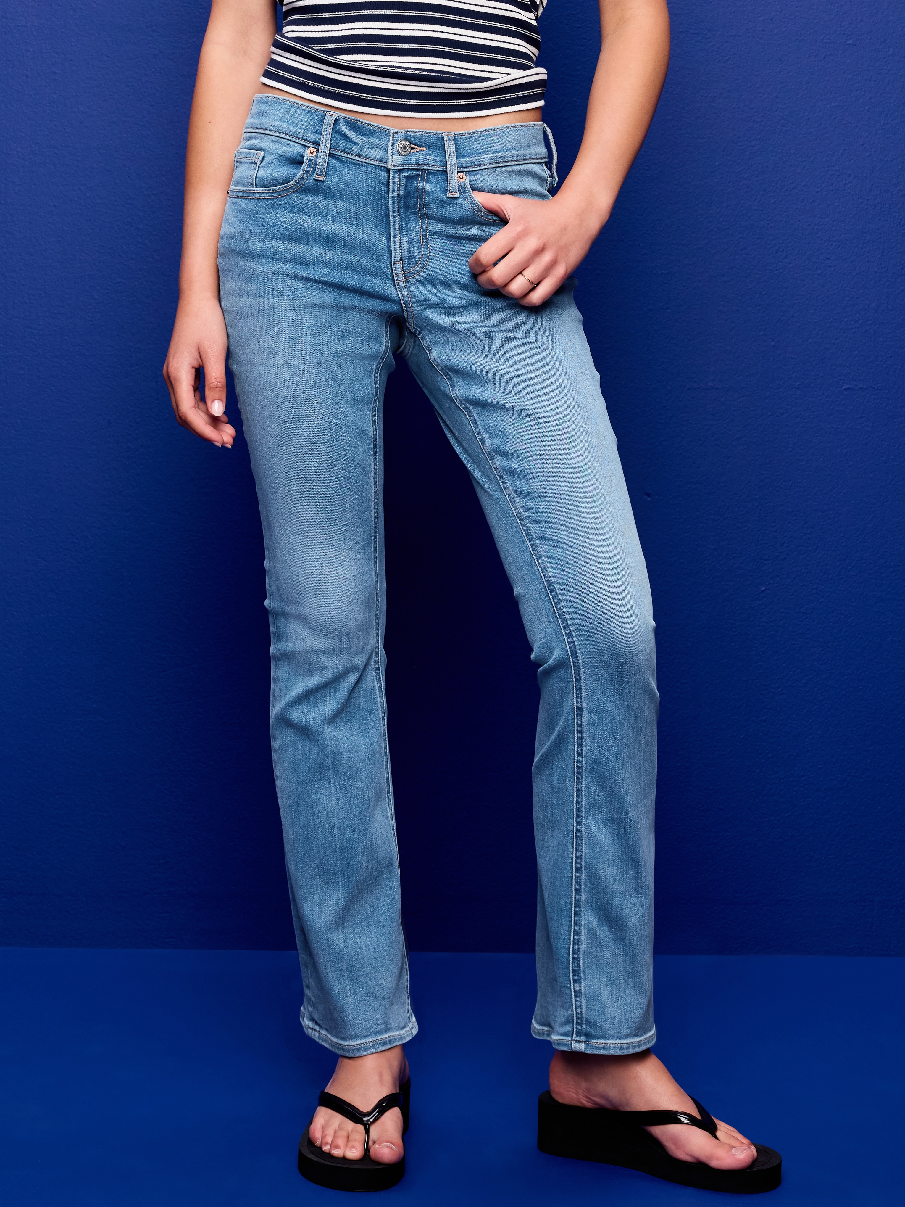Low-Rise Boot-Cut Jeans - Dewpoint - 2