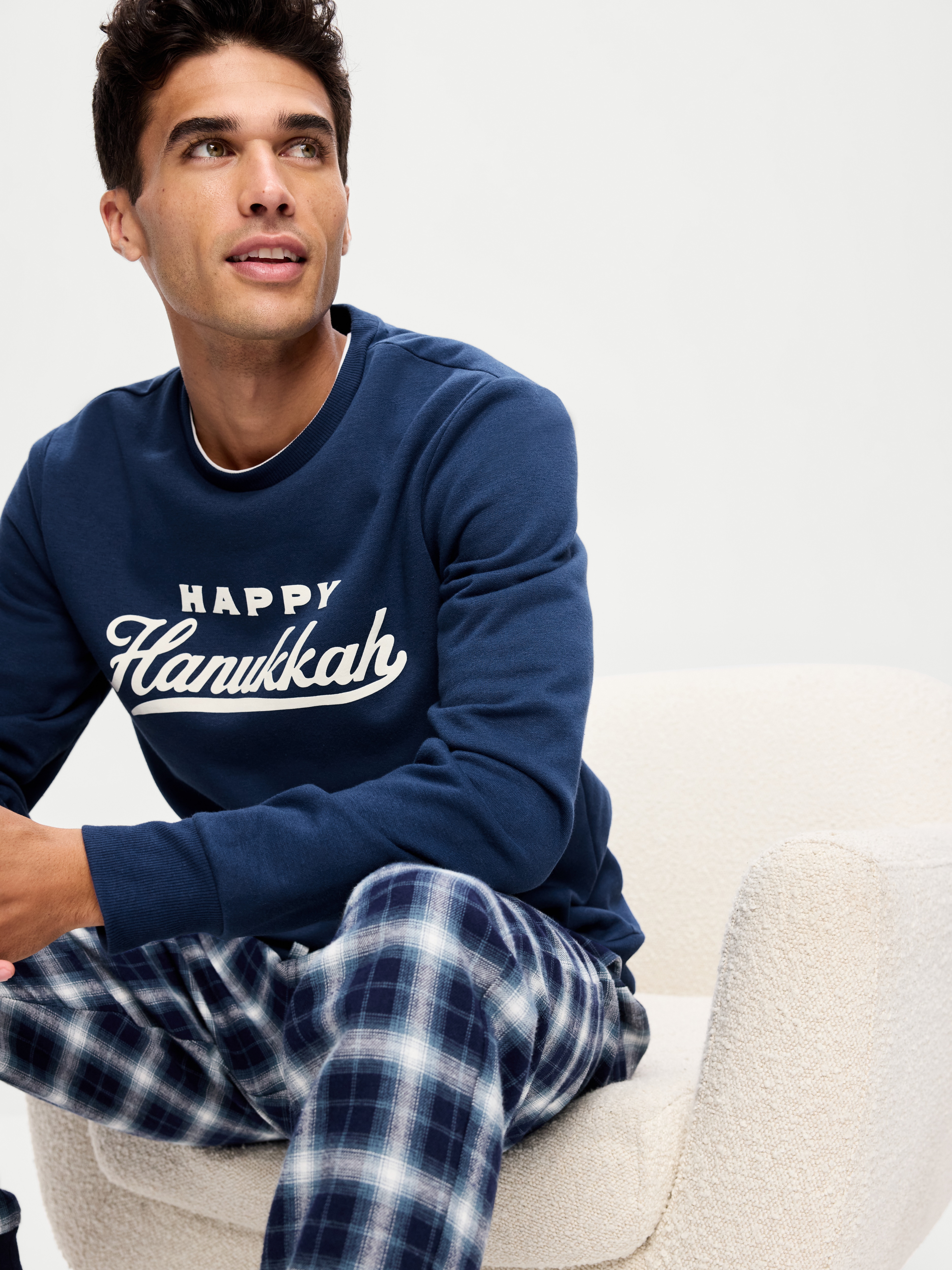 Graphic Crew-Neck Sweatshirt - Night Life - 3