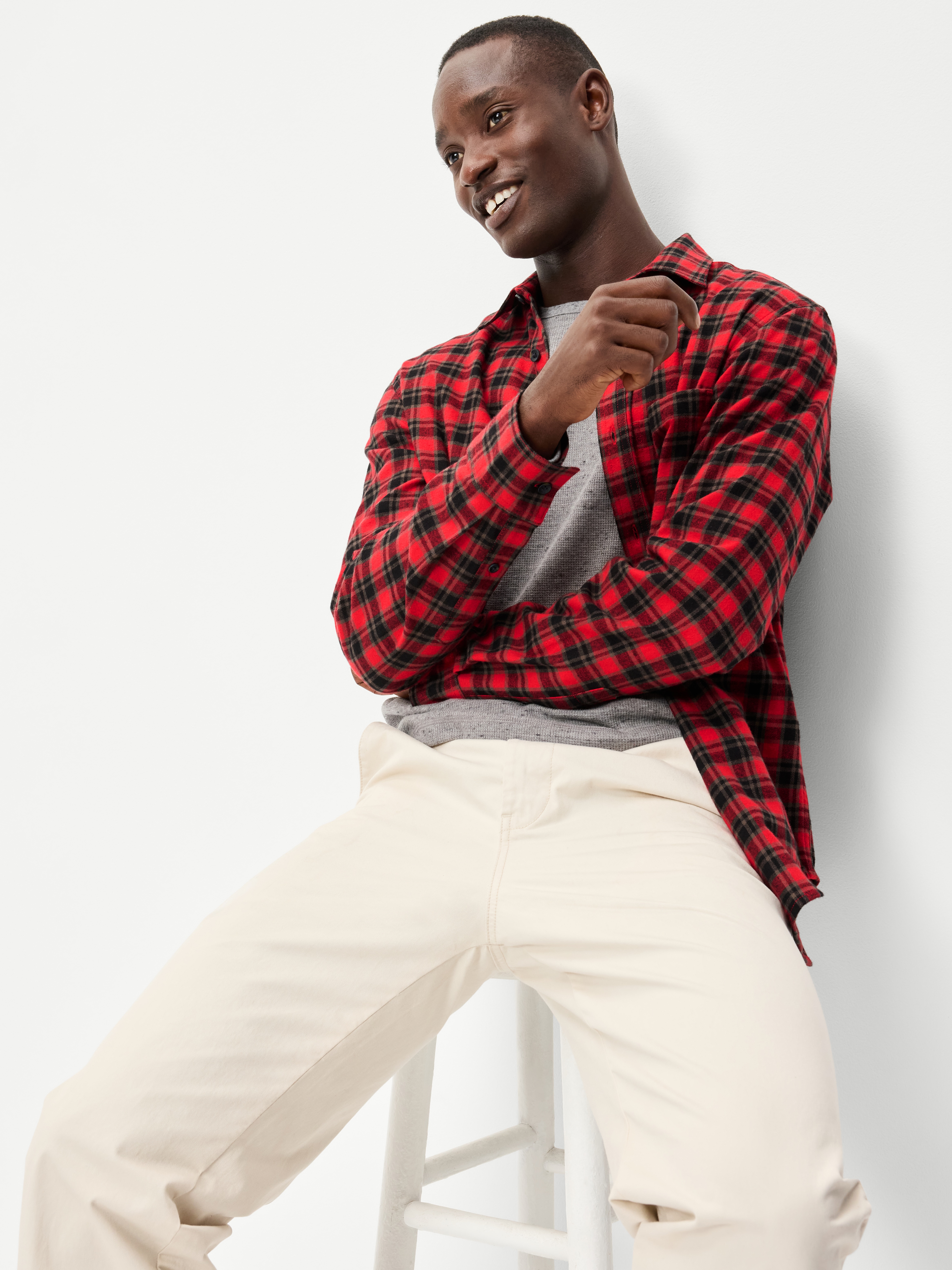 Relaxed Long-Sleeve Flannel Pocket Shirt - Red Plaid - 3