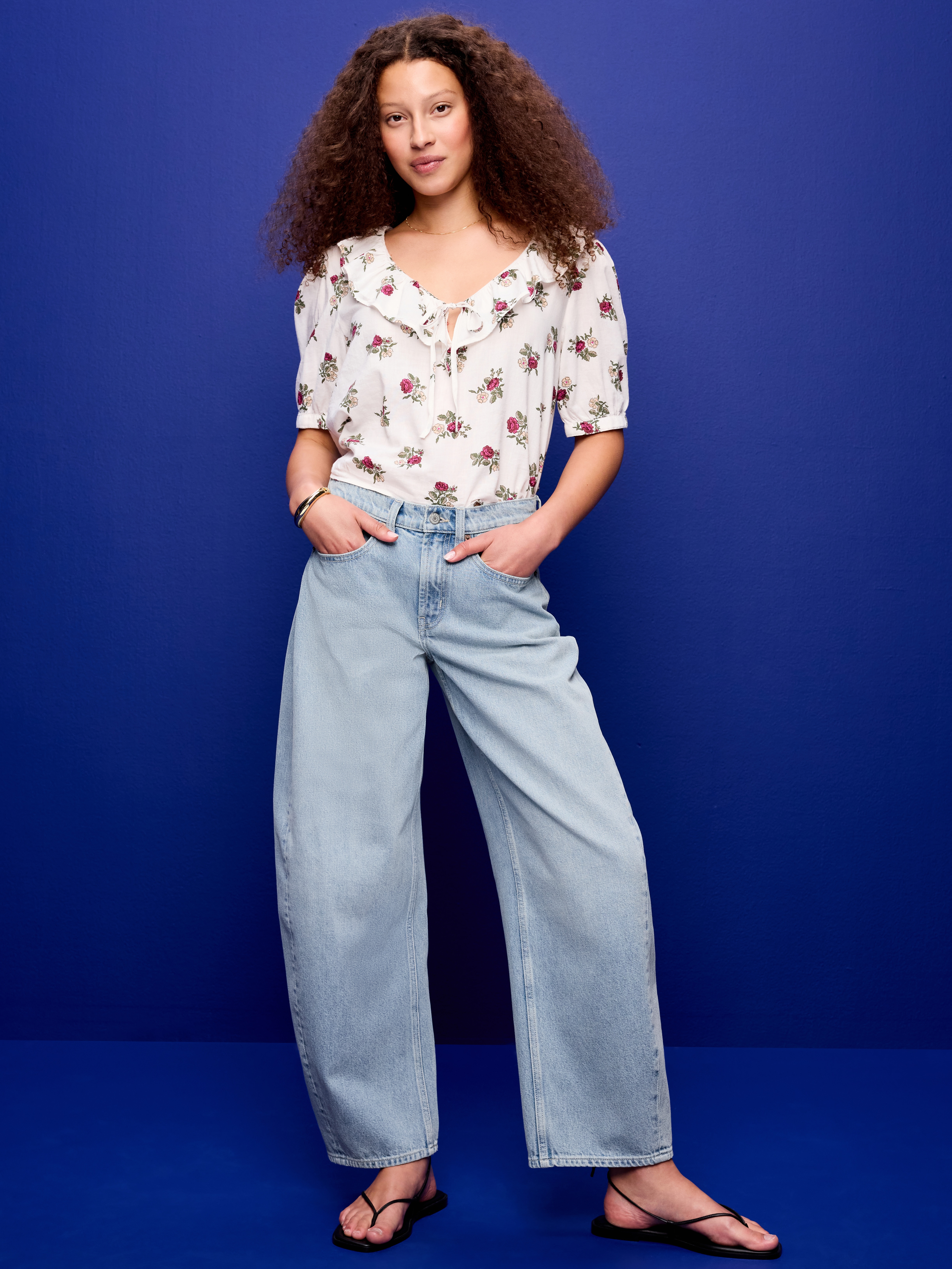 Mid-Rise Arc Barrel Jeans - Light Wash - 1