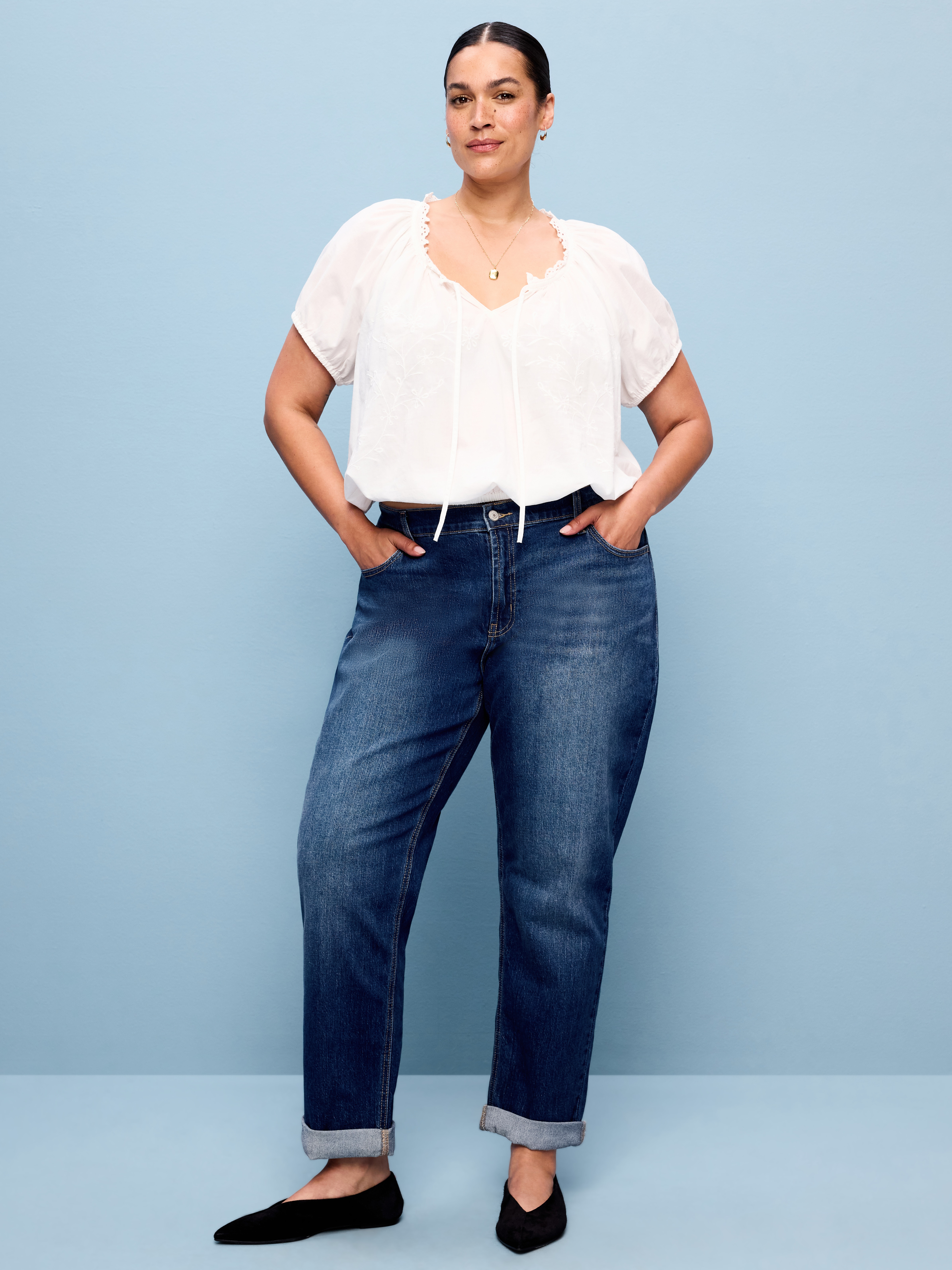 Mid-Rise Wow Boyfriend Straight Jeans - Dark Wash - 6