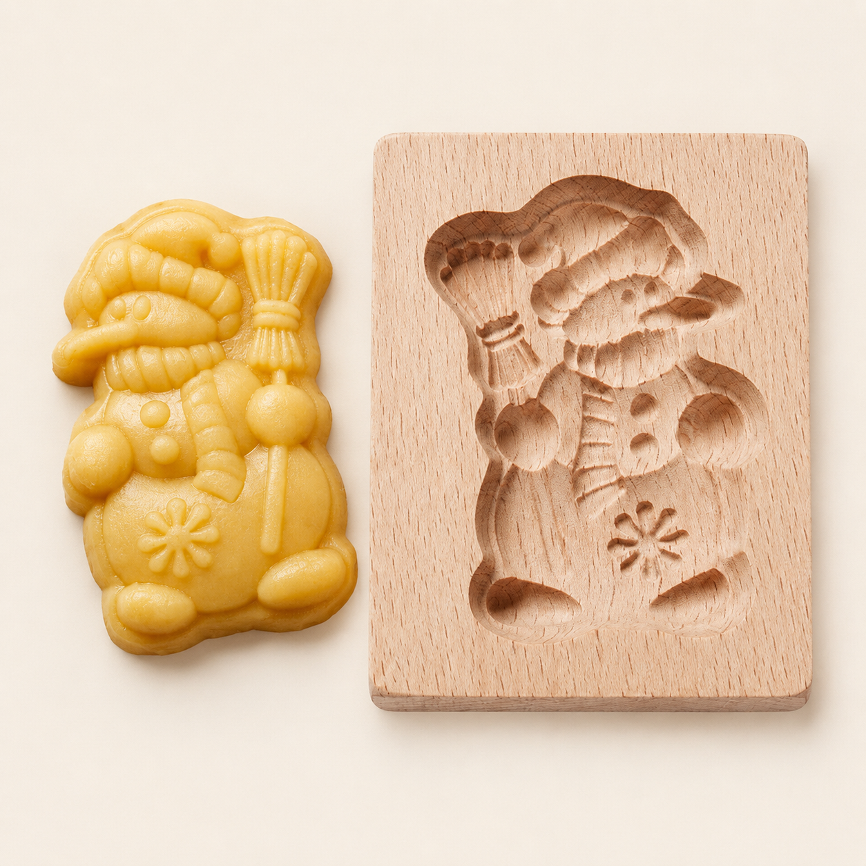 🎄Christmas Carved Beechwood Cookie Mold