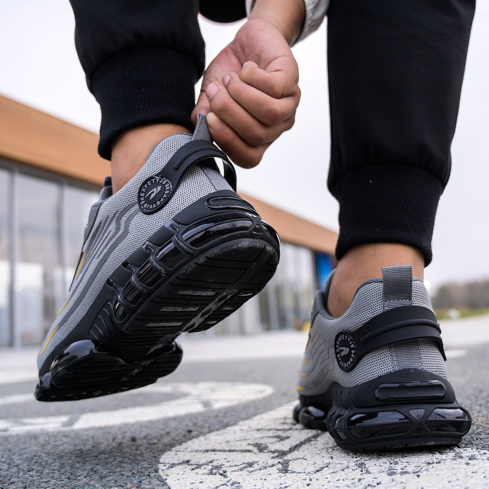 Invictus Pro 2.0  - Protect Your Feet With Comfort & Style